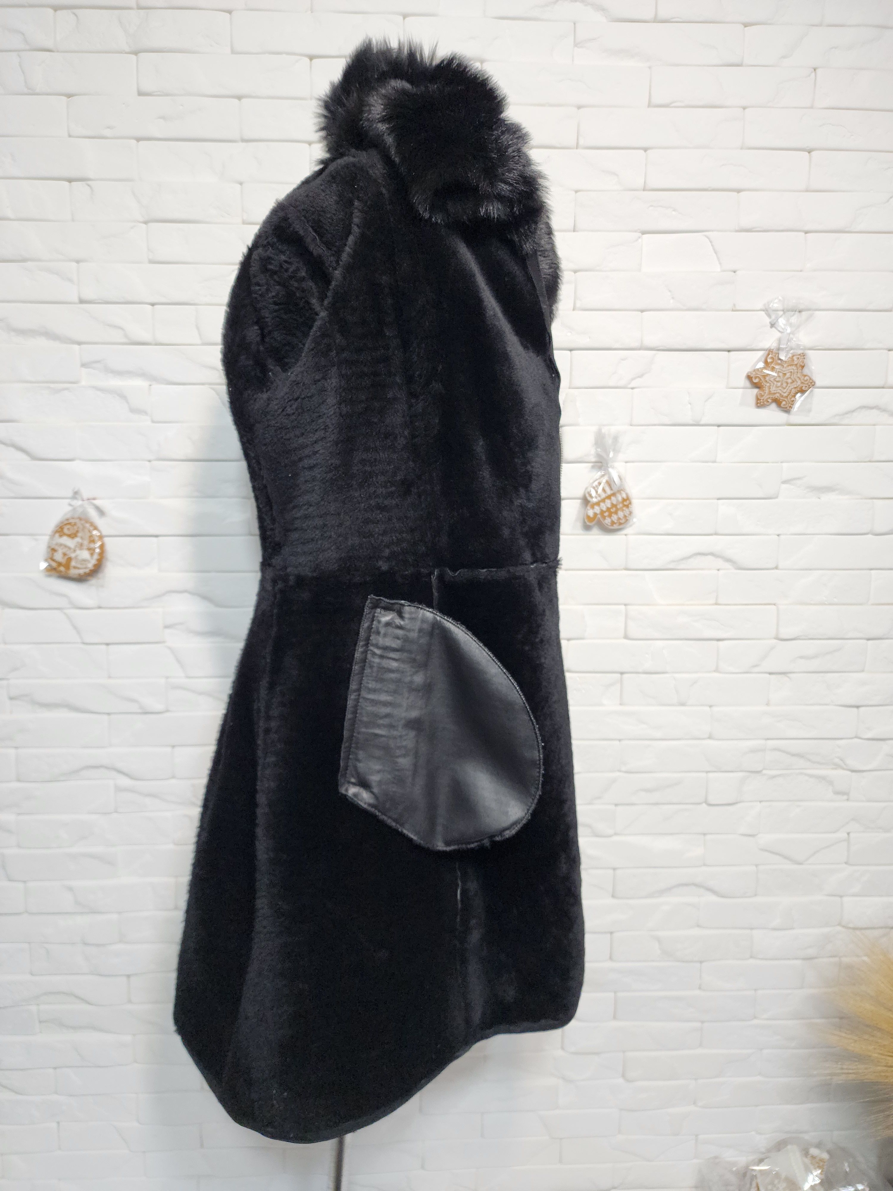 Black Sheepskin Coat: Genuine Fur Hood, Metal Zipper