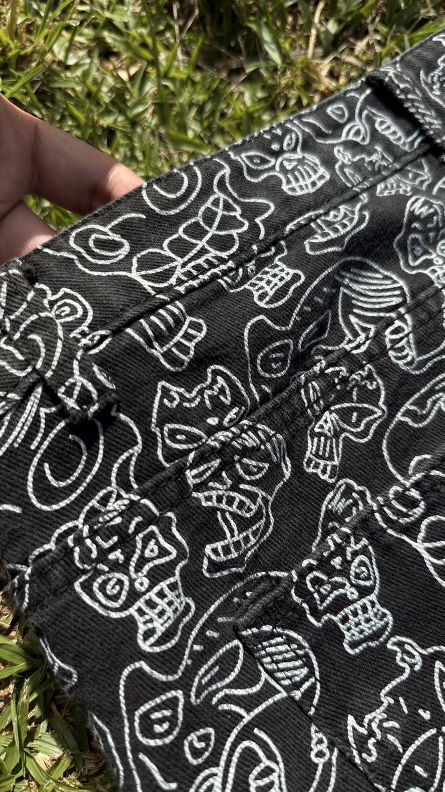 Other Black Graphic Skull Pants - Streetwear / Casual Fit Size US 34 / EU 50 - 6 Thumbnail