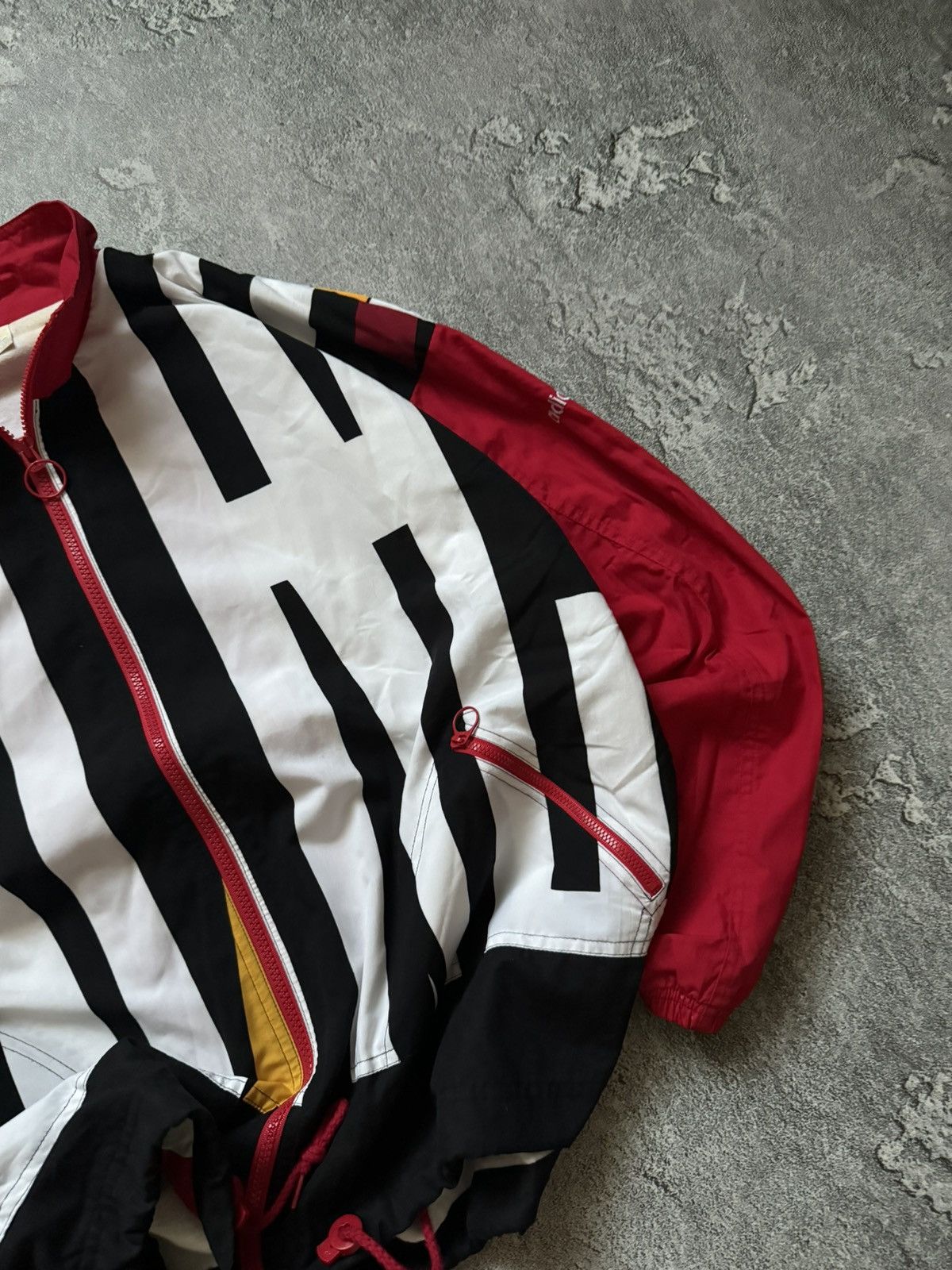 Adidas × Vintage Adidas M all printed multicolour zip bomber olympic jacket Size US M / EU 48-50 / 2 - 7 Thumbnail