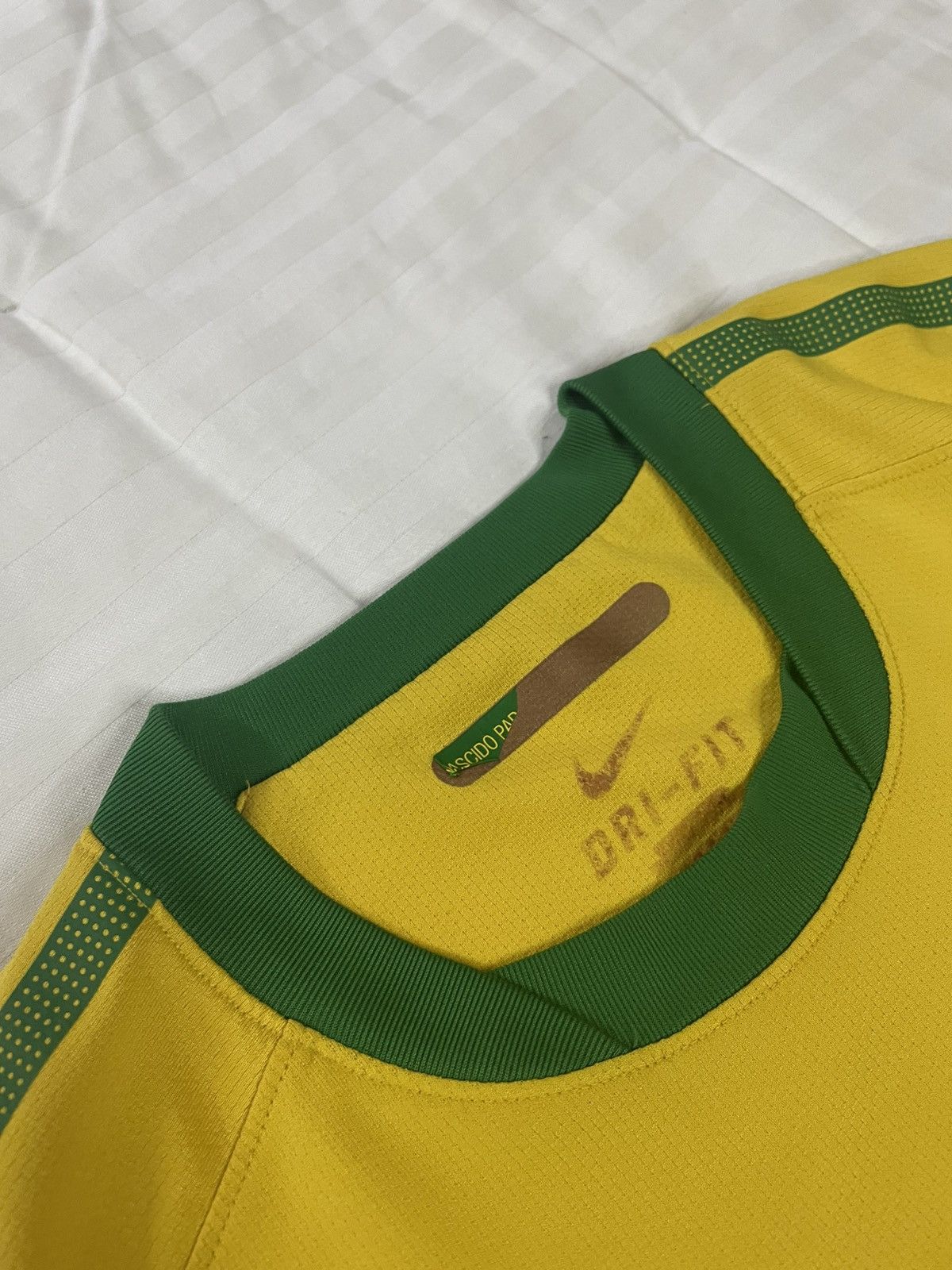 Nike Vintage Nike Brazil 2008-2010 Home Soccer Football Jersey Size US M / EU 48-50 / 2 - 8 Thumbnail
