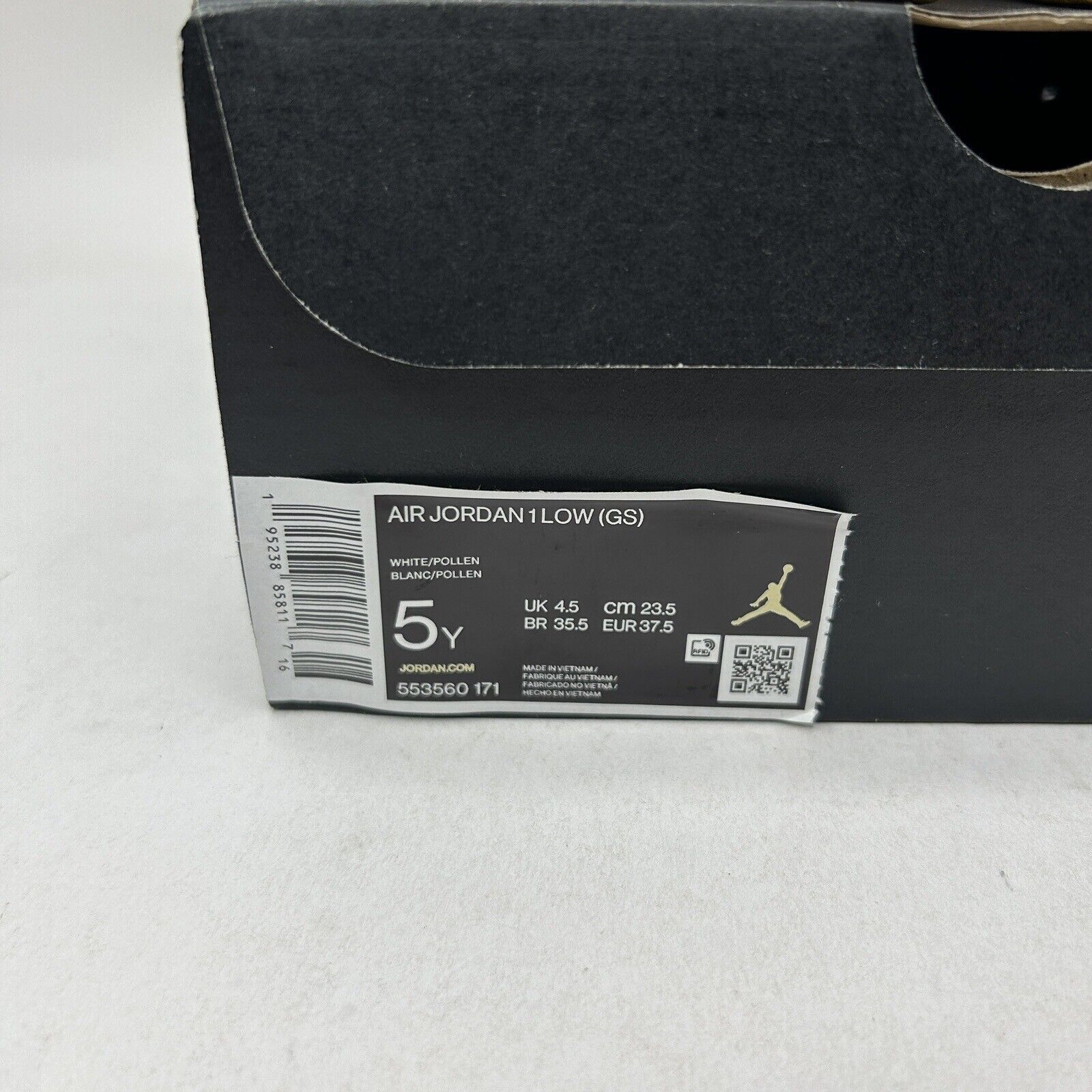Nike Nike Air Jordan 1 Retro Low GS “White Yellow/Pollen” 2023 Size US 6.5 / IT 36.5 - 5 Thumbnail
