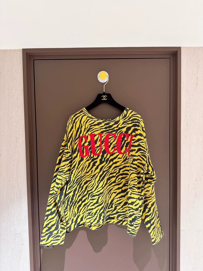 Gucci Gucci Tiger pattern big logo sweatshirt 2504-Nextarrow Size US S / EU 44-46 / 1 - 1 Thumbnail