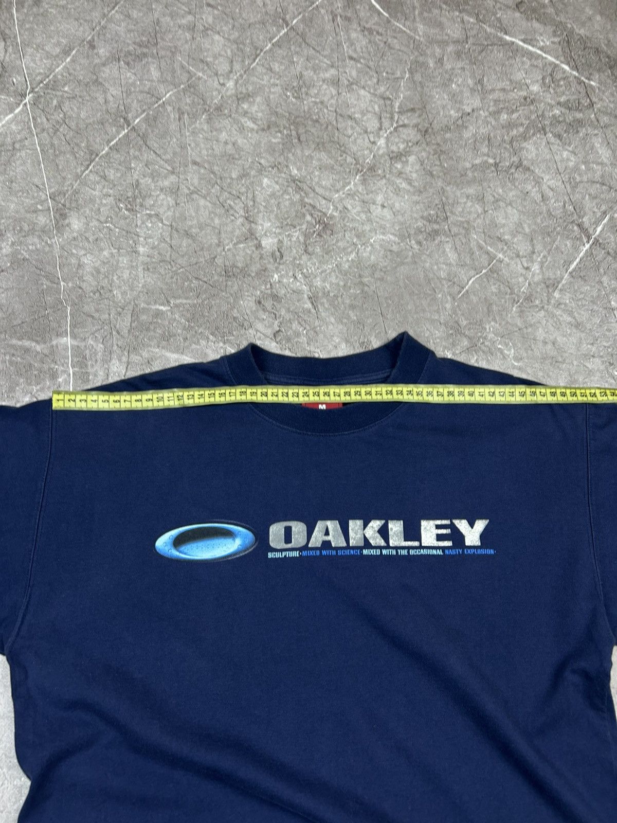 Oakley ☠️OAKLEY Vintage T shirt OOs Central Logo Size M Size US M / EU 48-50 / 2 - 11 Thumbnail