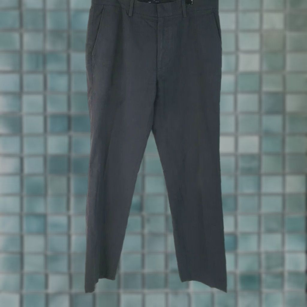 Gap Gap Mens Regular Flat Front Straight Fit Casual Black Dress Pants Size 33X32 Slacks Pants Size US 33 - 1 Thumbnail