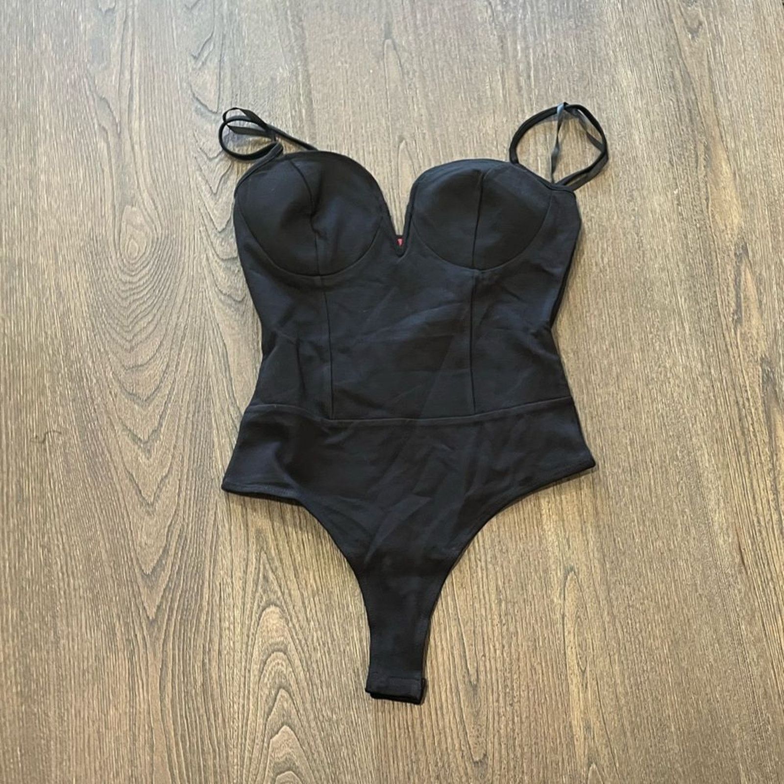 Guess NWOT Guess Los Angeles Corset Bodysuit Spaghetti Straps Sz S Size S / US 4 / IT 40 - 1 Thumbnail