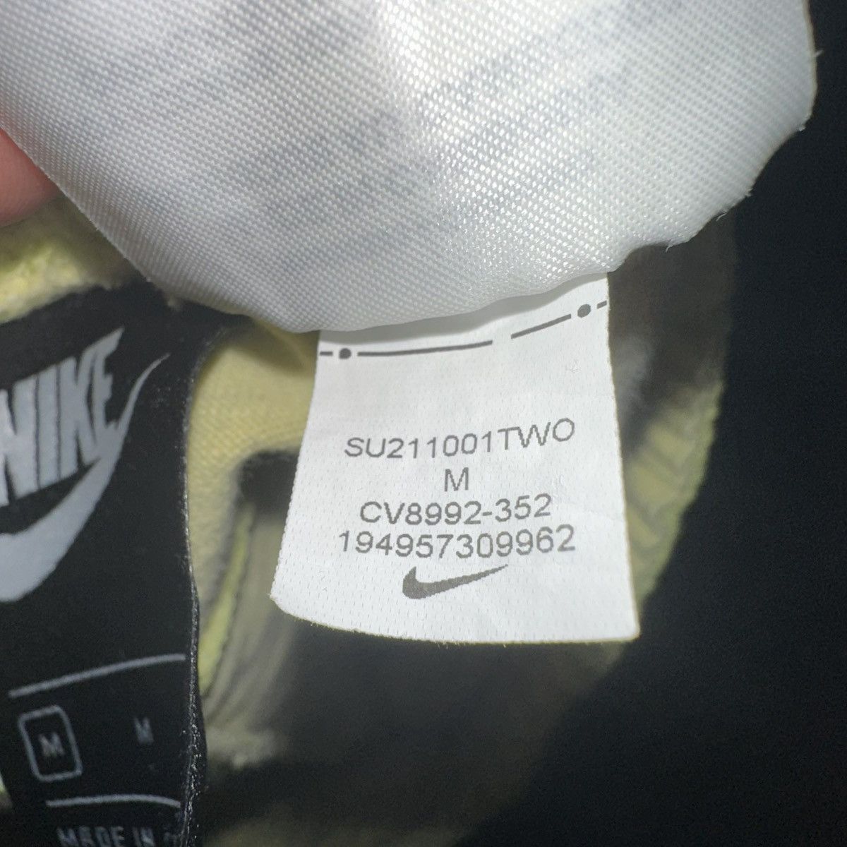Nike Nike Cargo Shorts Drawstring Yellow green Mens Size M Size US 34 / EU 50 - 7 Thumbnail