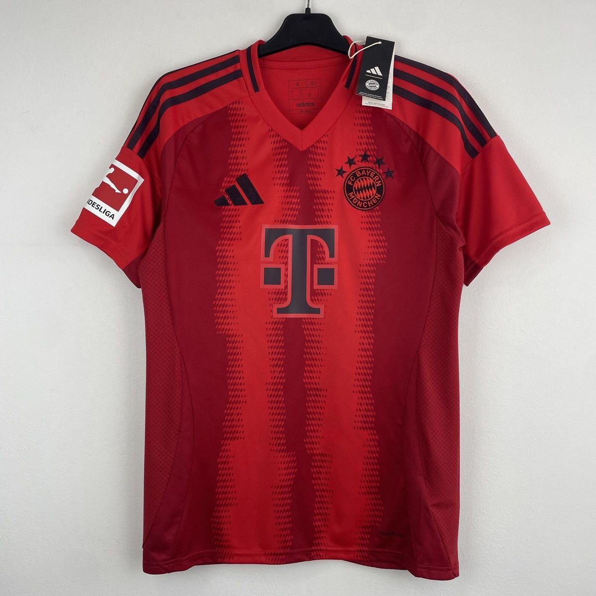 Adidas Bayern Munich Jamal Musiala Home Jersey Shirt Men 2024/2025 Size US S / EU 44-46 / 1 - 2 Thumbnail