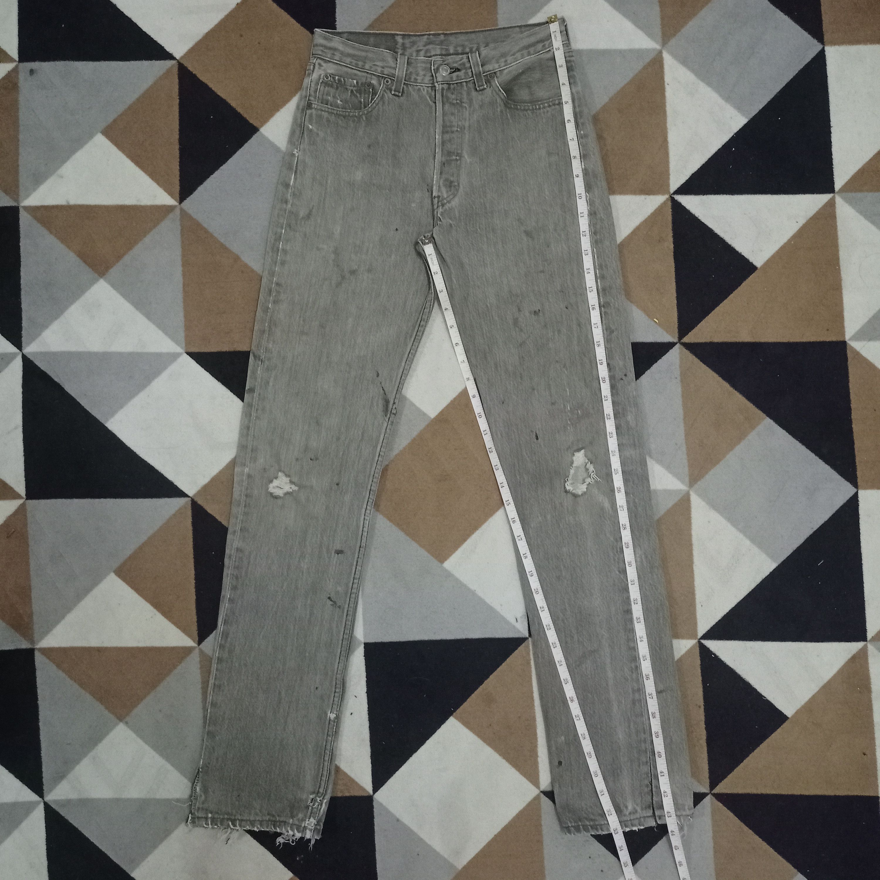 Levi's Vintage 90s Levis 501 Black Distressed Loose Jeans 27x33 Size US 27 - 12 Thumbnail