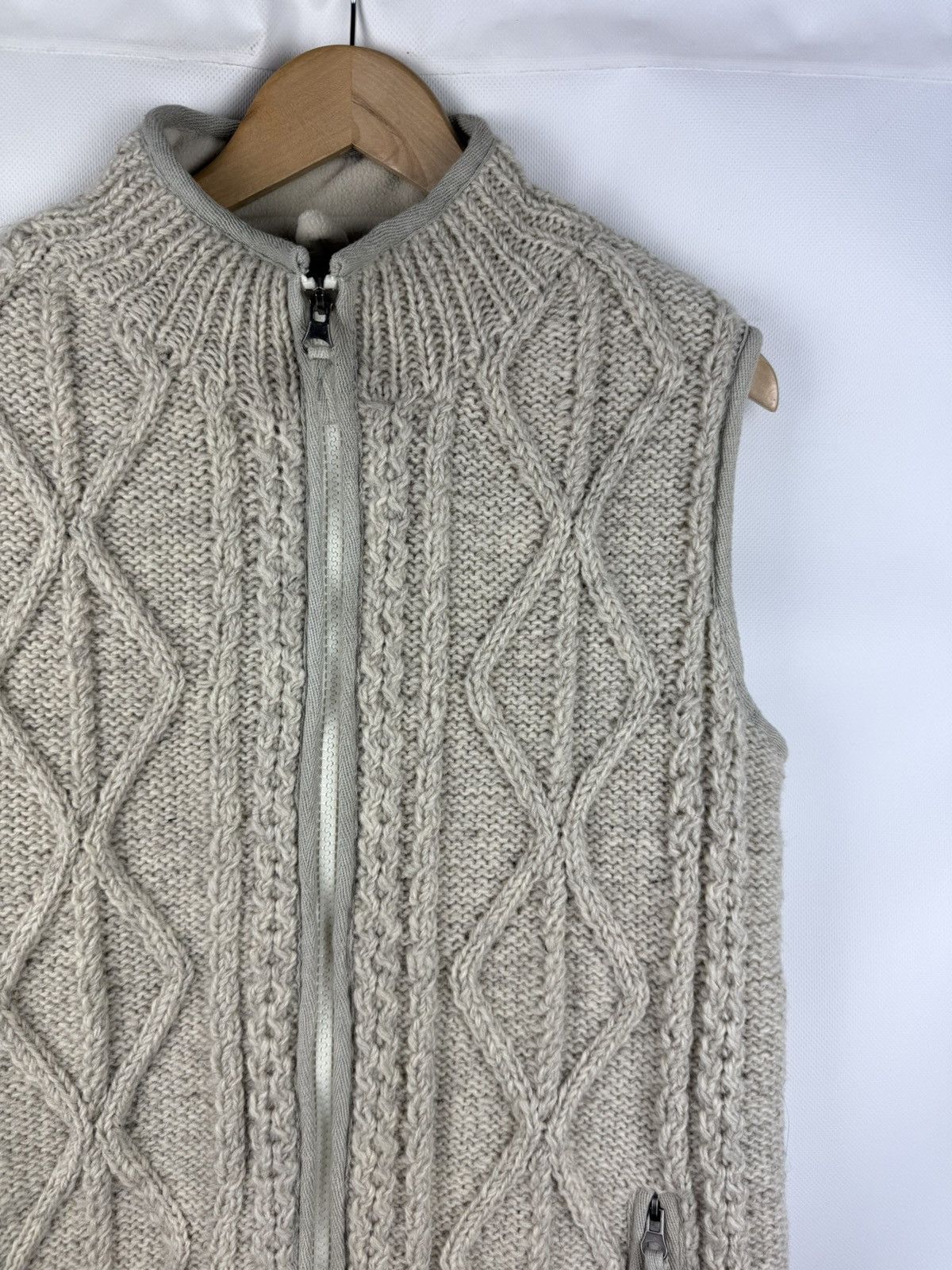 Handmade Pachamama Men’s Wool Cable Knit Handmade Vest Waistcoat Size US M / EU 48-50 / 2 - 5 Thumbnail