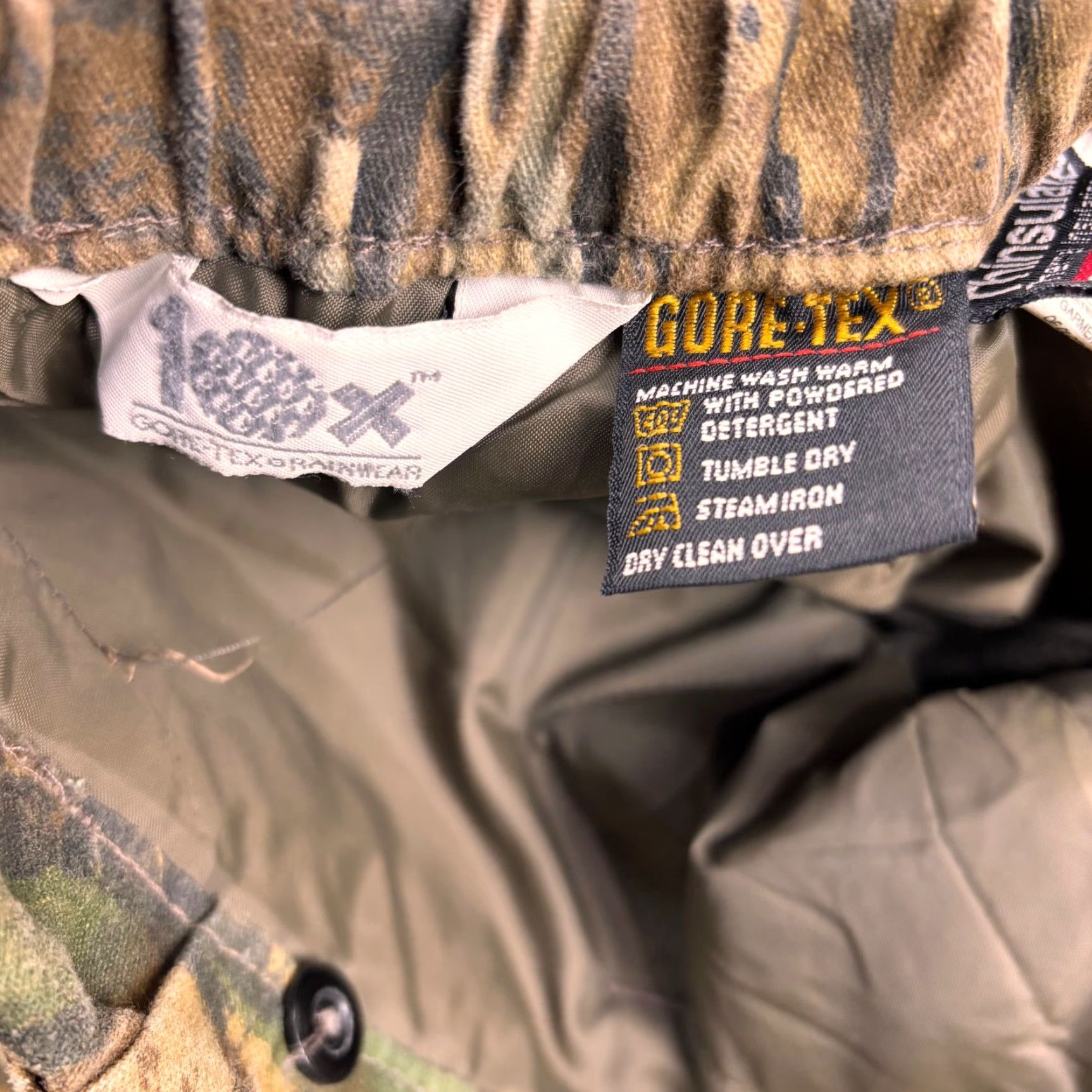 Realtree VINTAGE Hunting Pants Mens L 36-38 Realtree Camo Insulated Gore-Tex Made USA Size US 33 - 6 Thumbnail