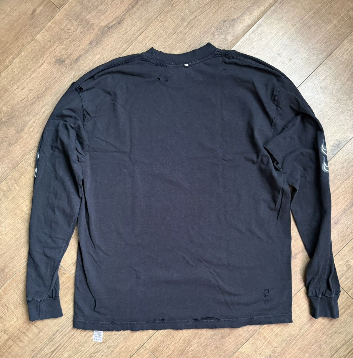 Warren Lotas Warren Lotas Flame Reaper Distressed Longsleeve Tee Size US L / EU 52-54 / 3 - 8 Thumbnail