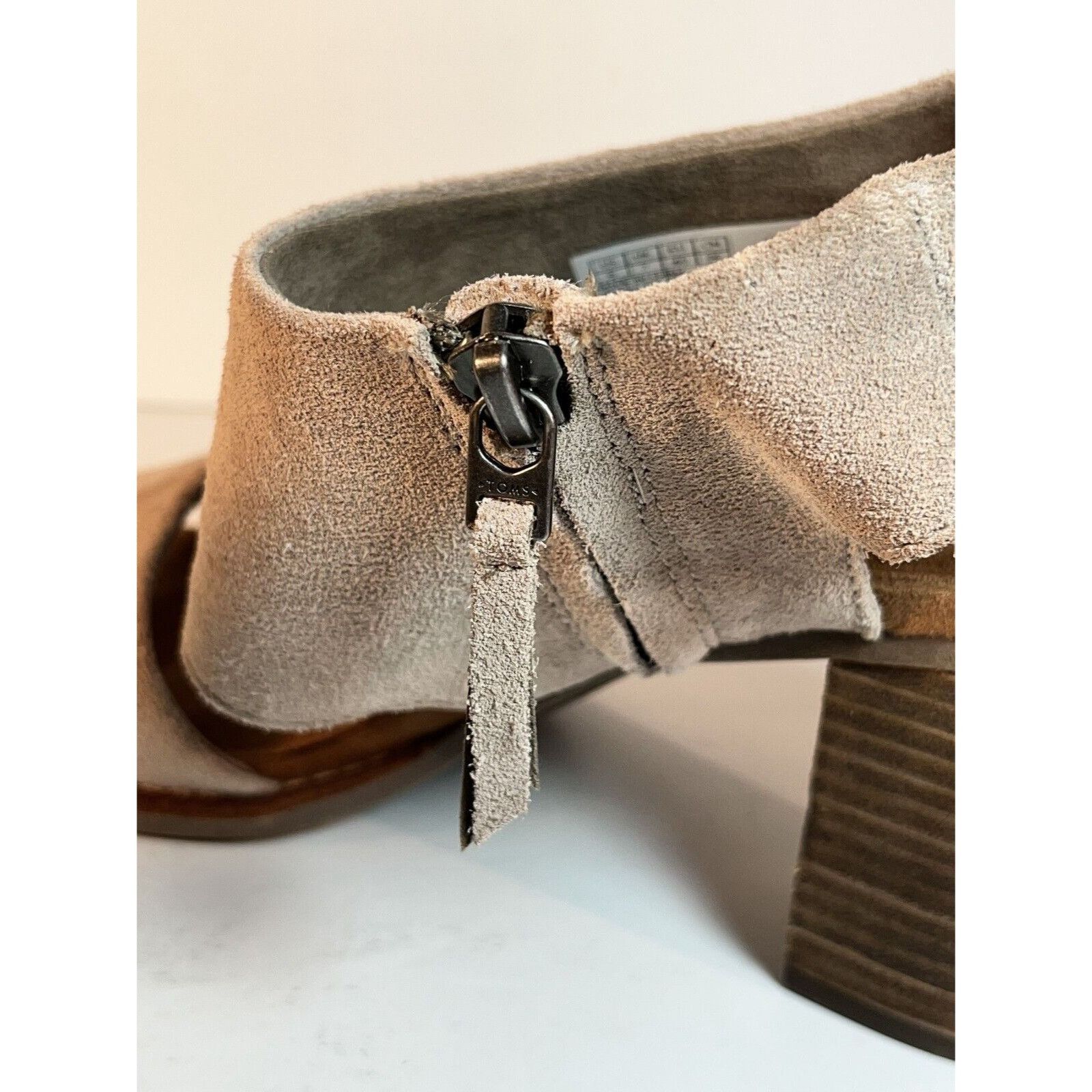 Toms TOMS Suede Majorca Cutout Block Heels Womens Casual Sandals Size US 9 / IT 39 - 15 Thumbnail
