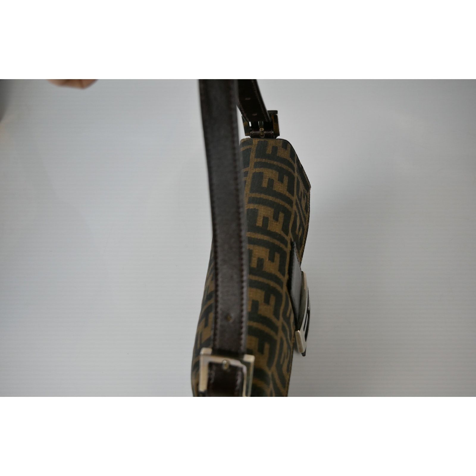 Fendi Baguette Shoulder Bag Size ONE SIZE - 11 Thumbnail