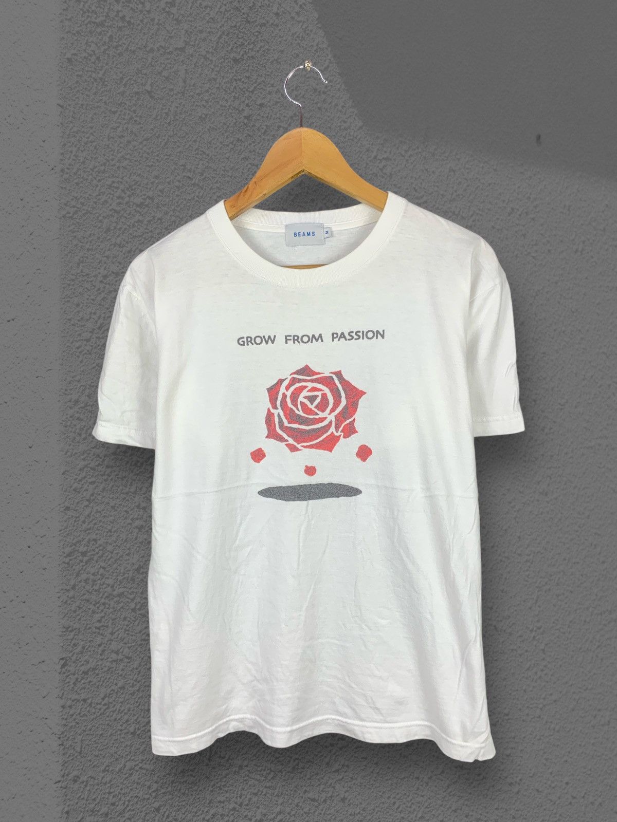 Japanese Brand Steals! Japanese Brand Beams Rose Passion Tee Size US M / EU 48-50 / 2 - 1 Thumbnail
