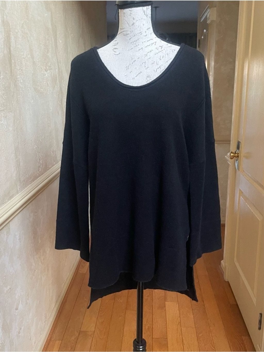 INHABIT Inhabit Cashmere Linen Blend Black V-Neck Tunic Sweater Sz M Size M / US 6-8 / IT 42-44 - 12 Thumbnail