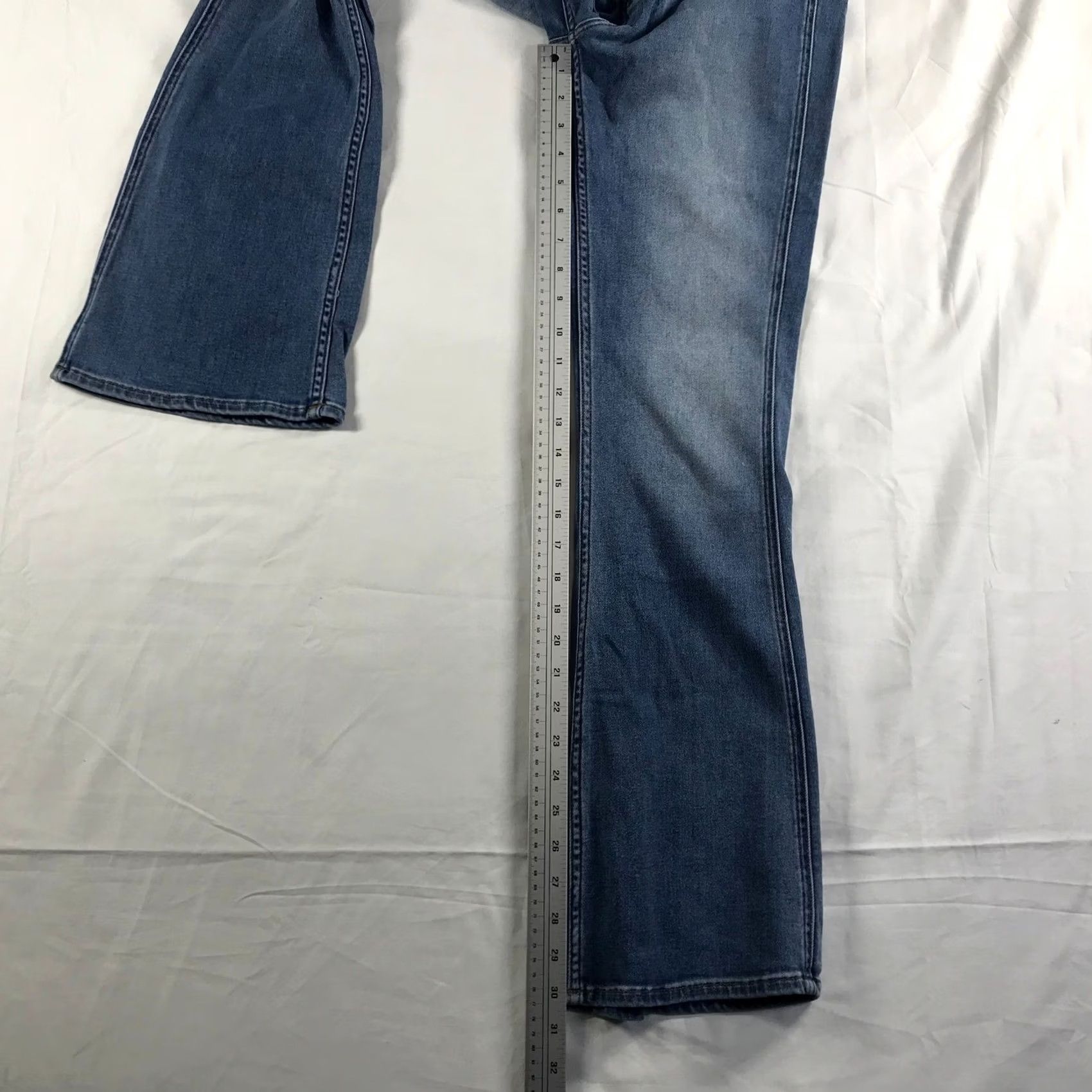 Vintage VIGOSS Jeans Flare High Rise Button Fly 27 Womens Medium Wash Blue 5-Pocket Denim Overall Shape Boots Heel Womens Size 27" / US 4 / IT 40 - 4 Thumbnail