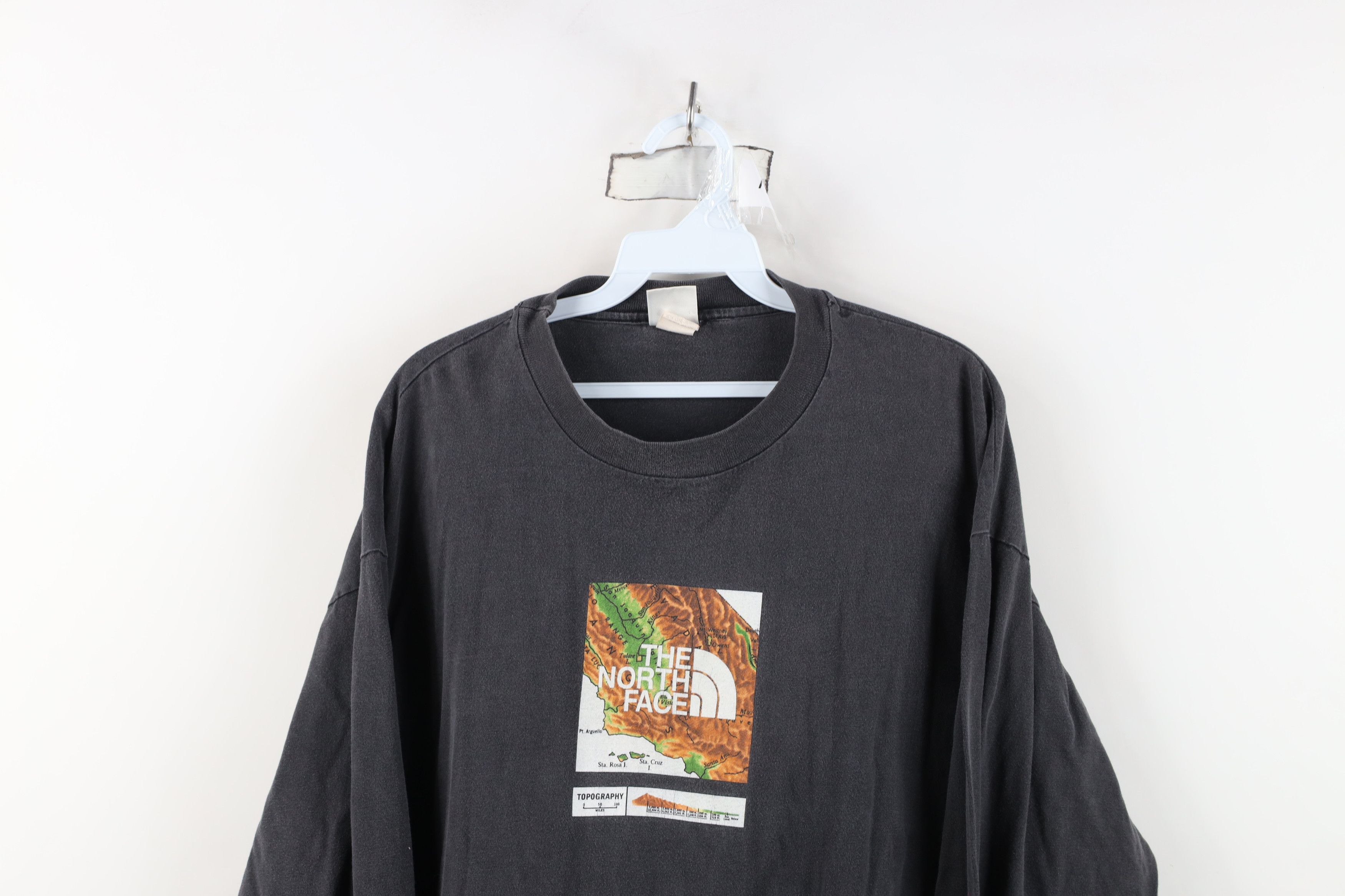The North Face Vintage 90s The North Face Map Long Sleeve T-Shirt Size US XL / EU 56 / 4 - 2 Thumbnail