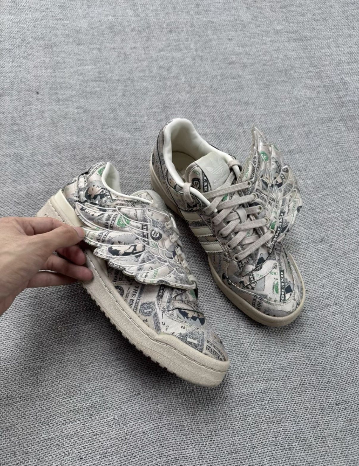 Adidas Adidas Jeremy Scott Wings All-Over Dollar Print GX6393 K37 Size US 8 / EU 41 - 5 Thumbnail