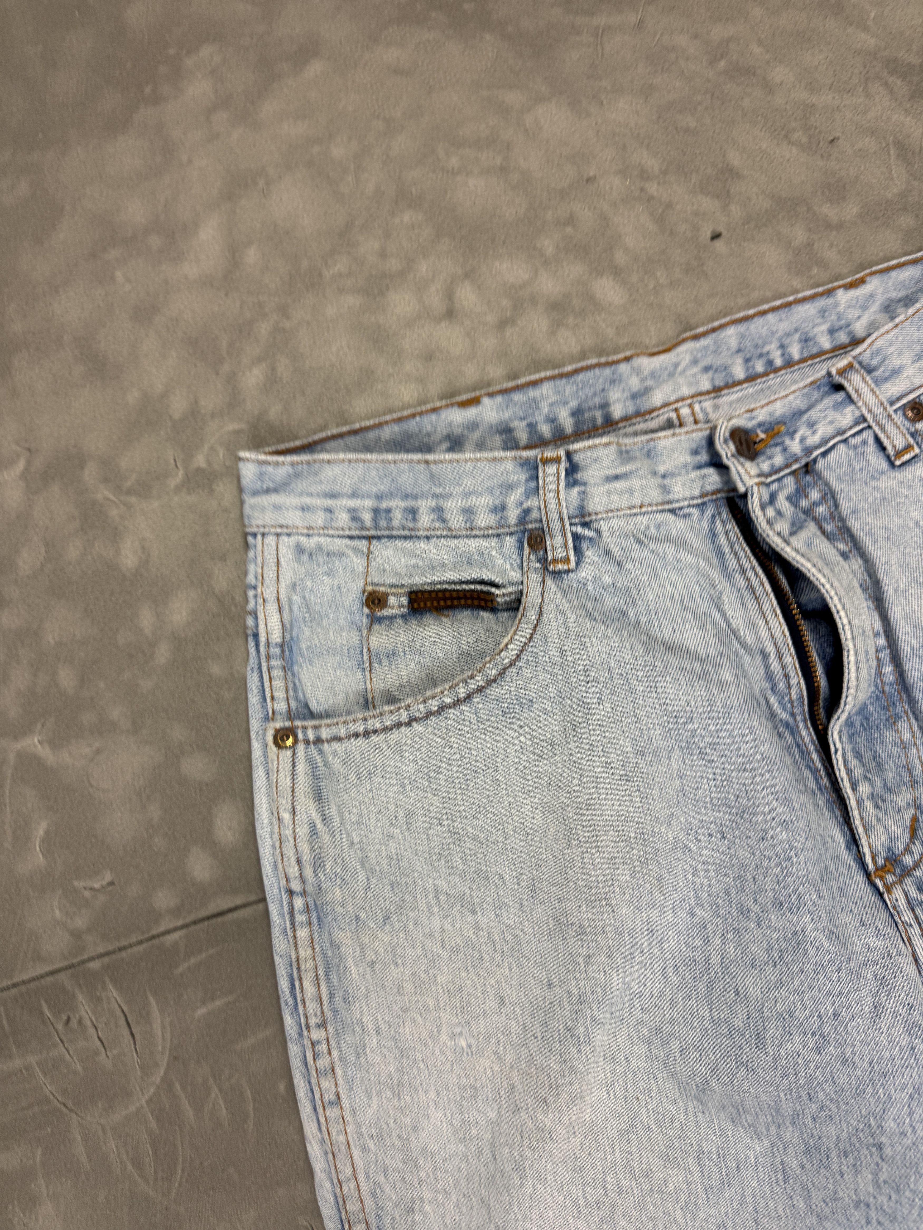 Vintage × Wrangler Vintage Wrangler washed faded denim babyblue 90s baggy Size US 32 / EU 48 - 7 Thumbnail