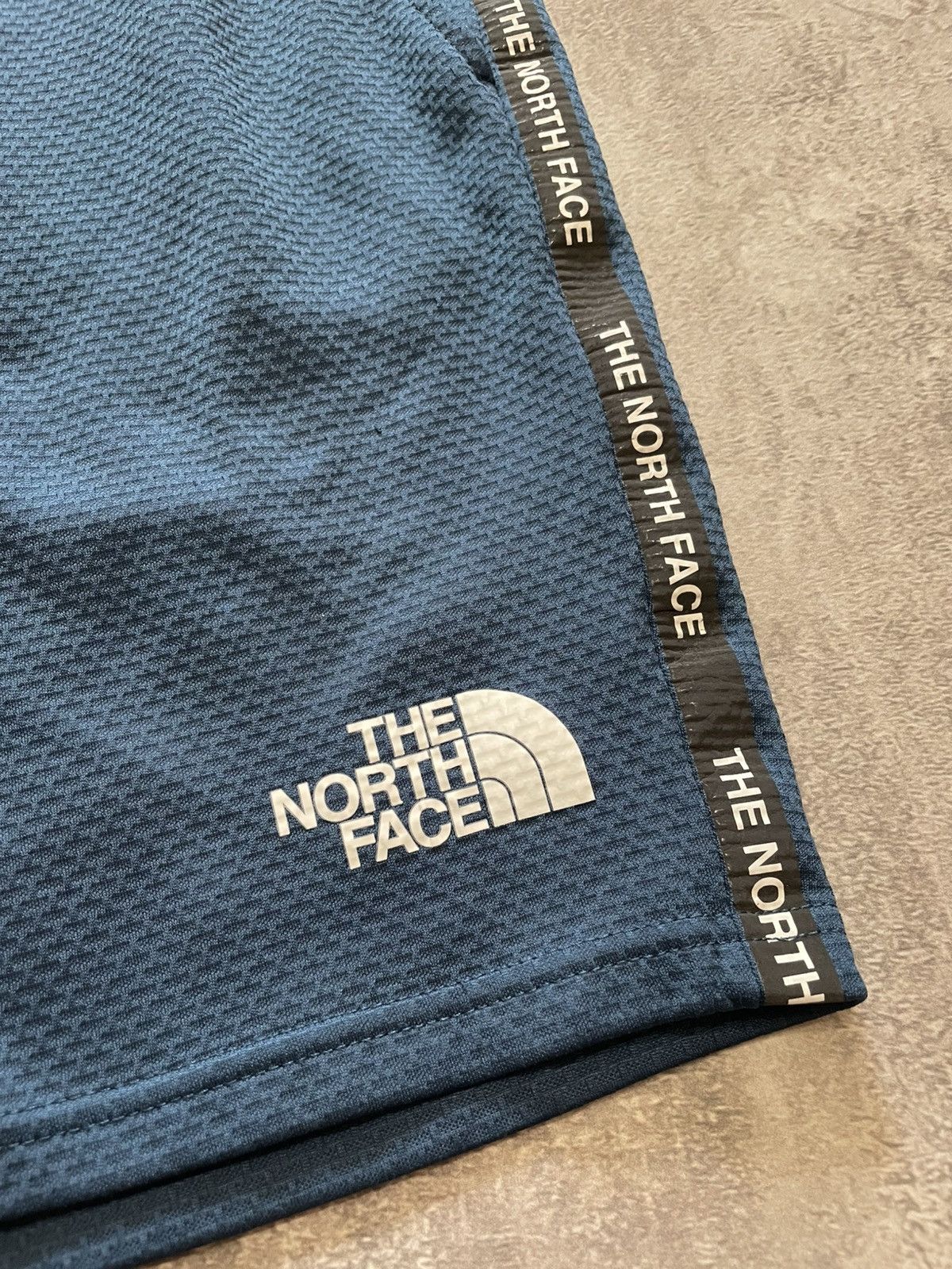 The North Face The North Face Shorts Size L Size US 34 / EU 50 - 5 Thumbnail