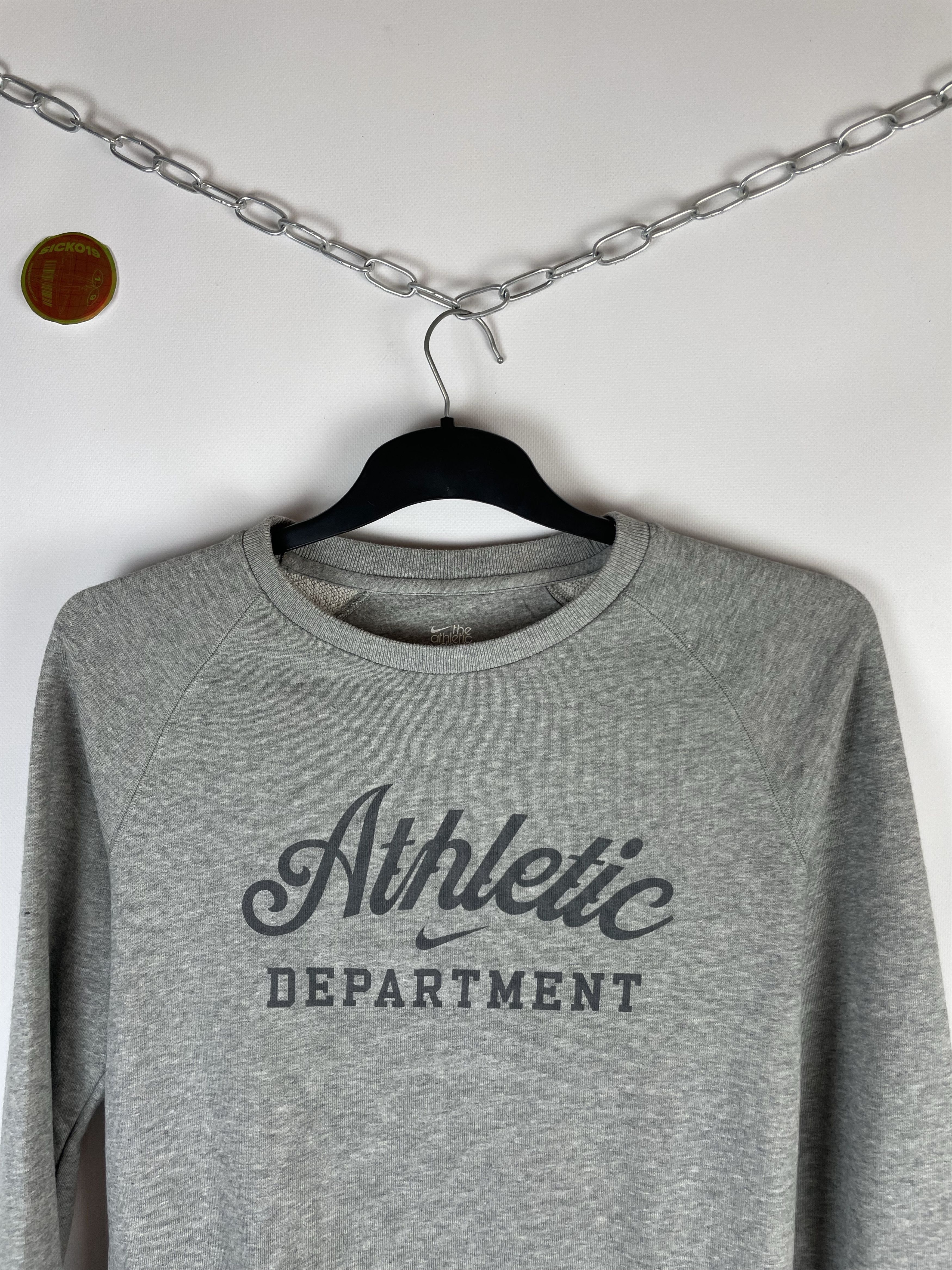 Nike Vintage Nike center sweatshirt Size US M / EU 48-50 / 2 - 3 Thumbnail