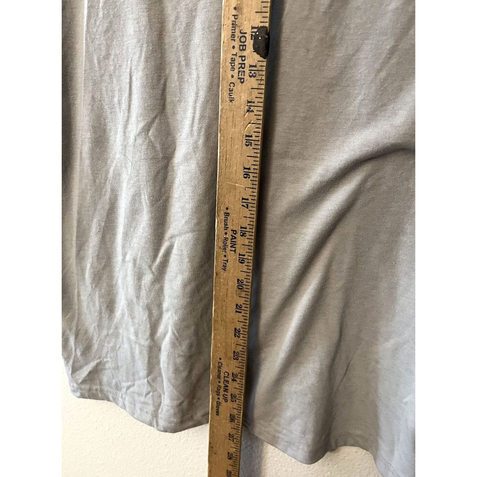 Champion Champion Tank Top Men’s L Gray Sleeveless Athletic Shirt Polyester Crew Neck Breathable Workout Top Sports Gym & Training Mens Size US L / EU 52-54 / 3 - 4 Thumbnail