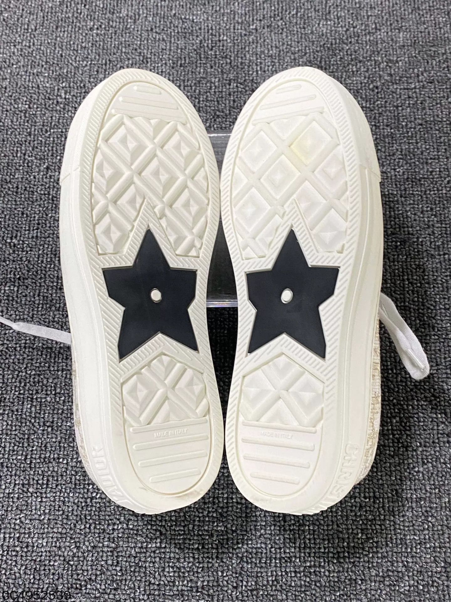 Dior Dior Gold Thread Oblique All-Over Print Sneaker 98 New 36.5 Size US 6 / IT 36 - 6 Thumbnail