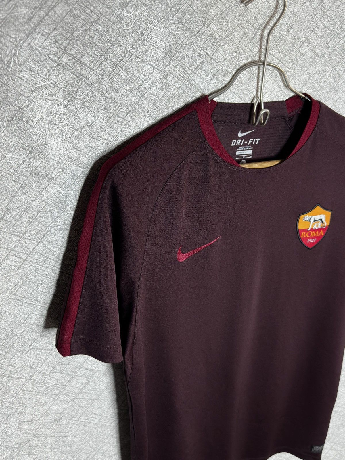 Nike Nike AS Roma 2015/16 Training Shirt Jersey Vintage Size US L / EU 52-54 / 3 - 2 Thumbnail