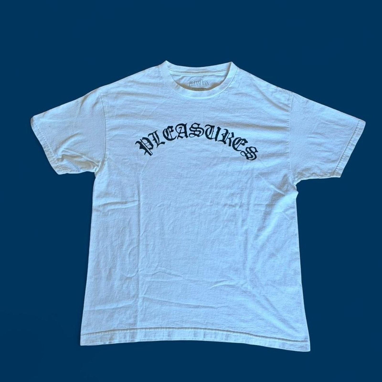 Pleasures Pleasures White Logo TShirt Size US L / EU 52-54 / 3 - 1 Thumbnail