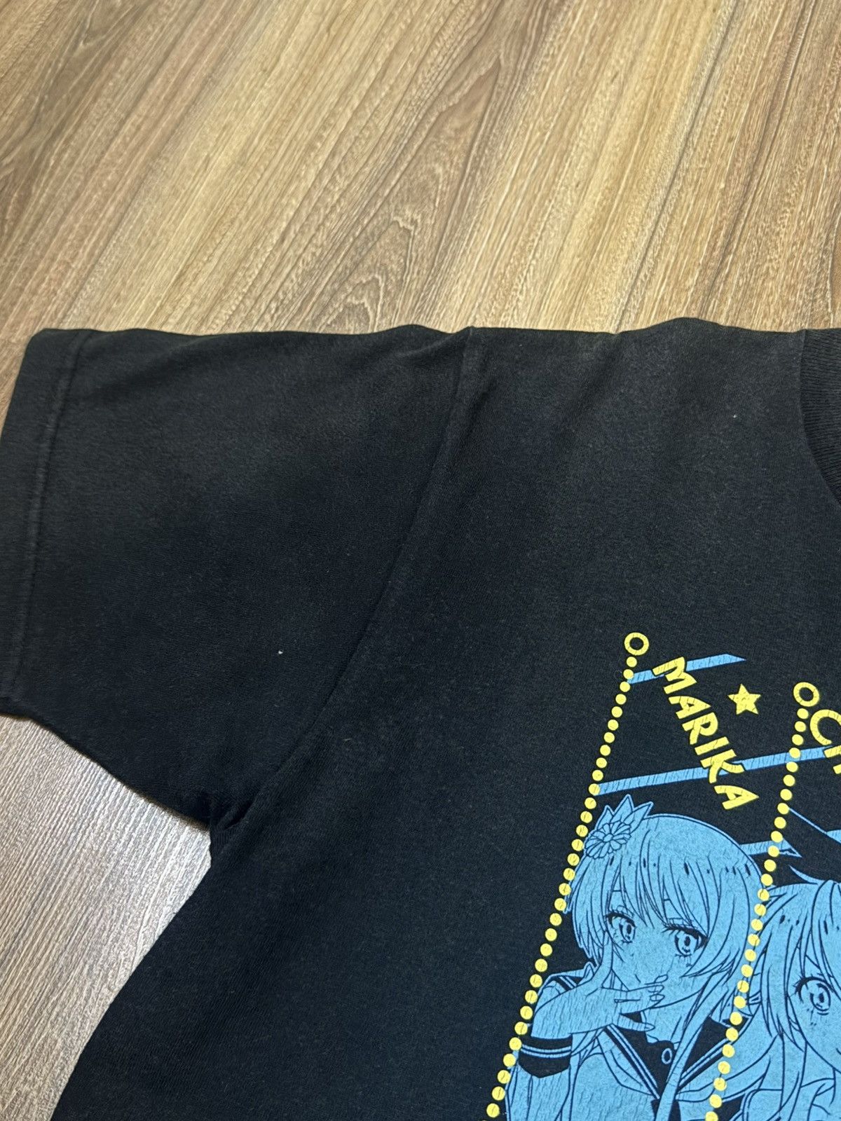 Anime Distress Anime rare nisekoi Size US M / EU 48-50 / 2 - 3 Thumbnail
