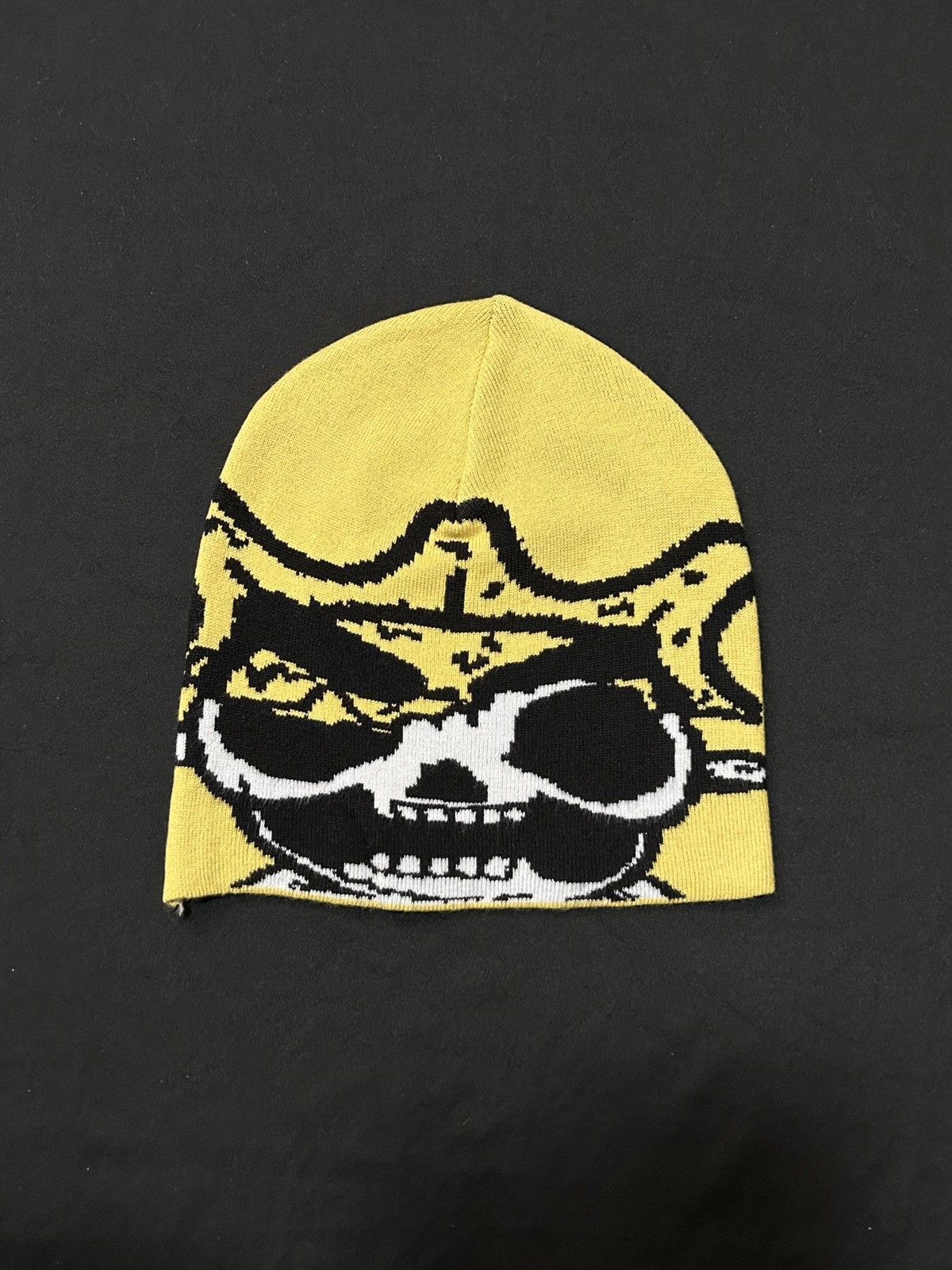 Japanese Brand Rare Glo Skull Graphic No Cuff Knit Yellow Beanie Hats OS Size ONE SIZE - 1 Thumbnail