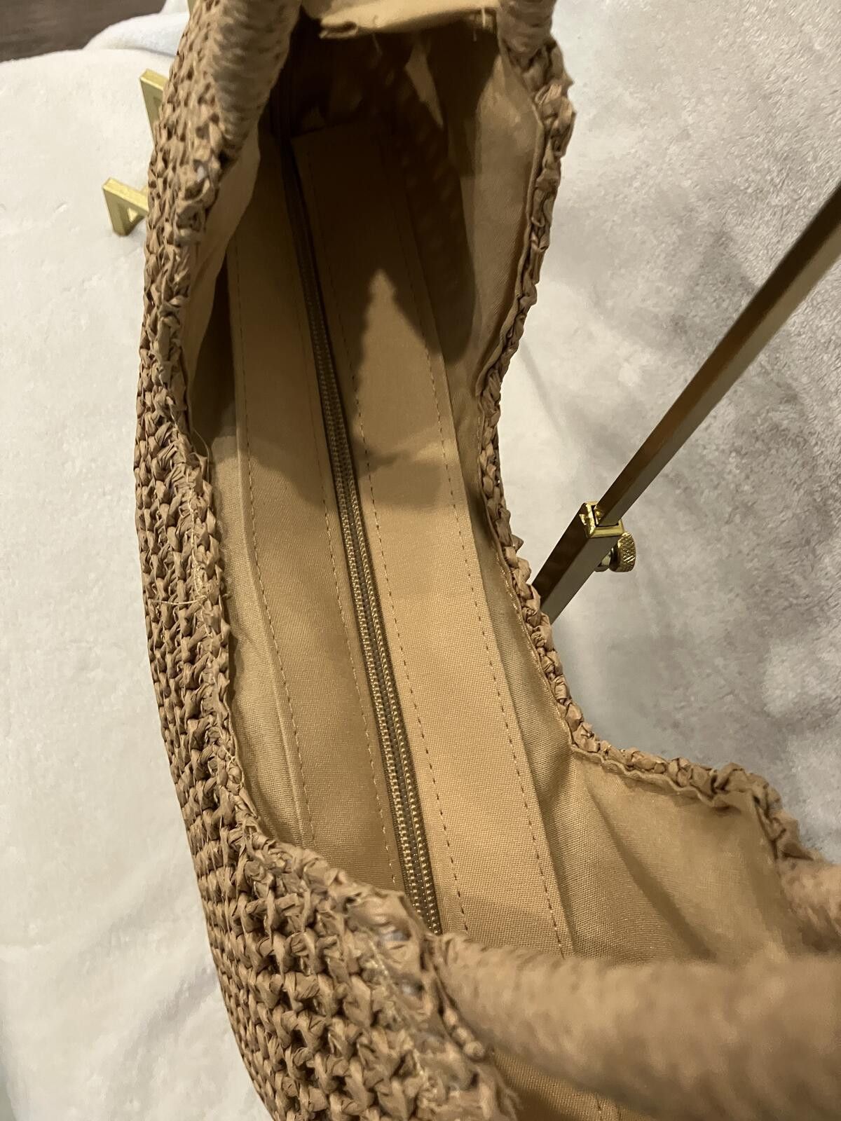 The Unbranded Brand NIB Brown Woven Tote Bag with Zip Closure Size ONE SIZE - 3 Thumbnail