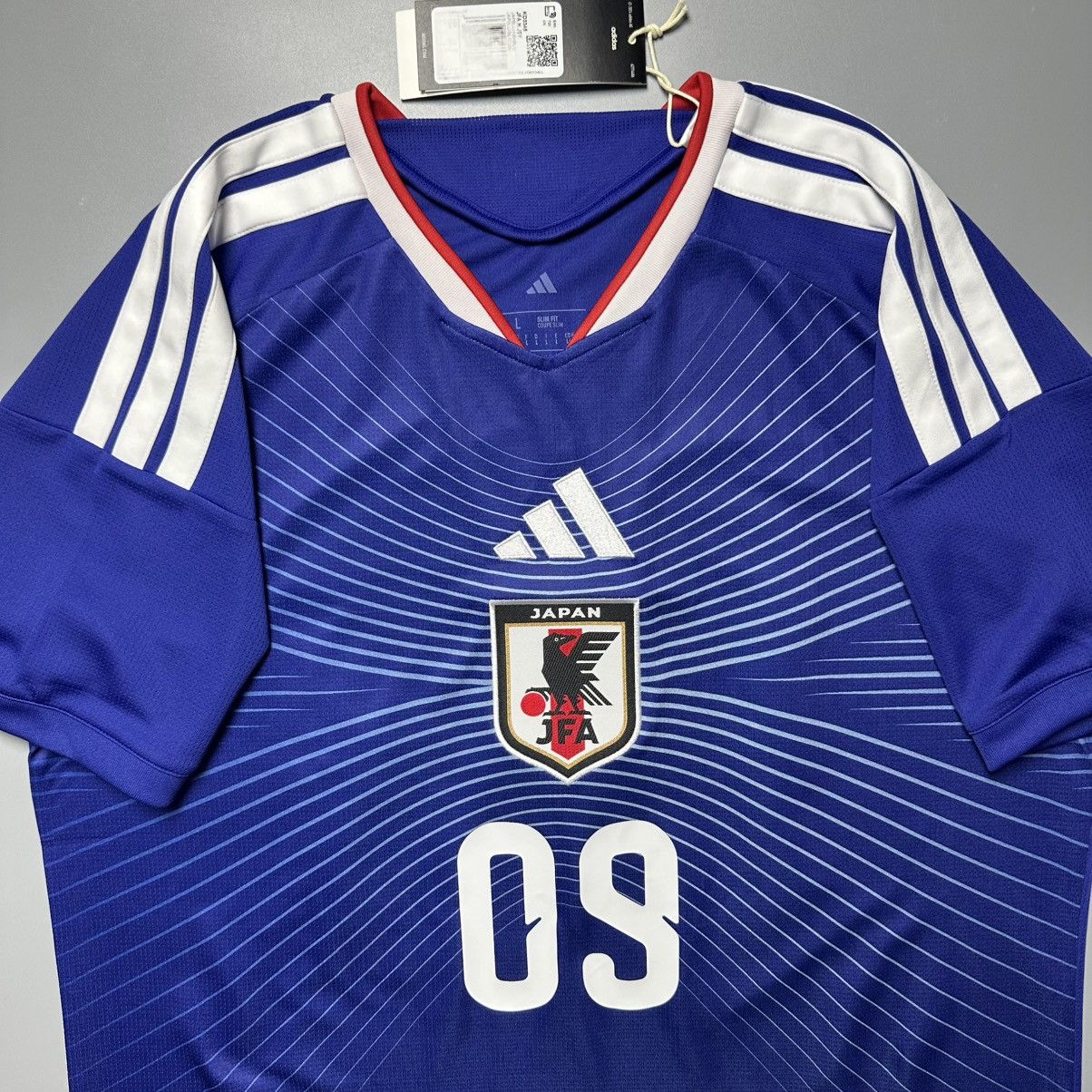 Adidas JAPAN ADIDAS 2026 WORLD CUP FOOTBALL SOCCER HOME JERSEY Size US L / EU 52-54 / 3 - 2 Thumbnail