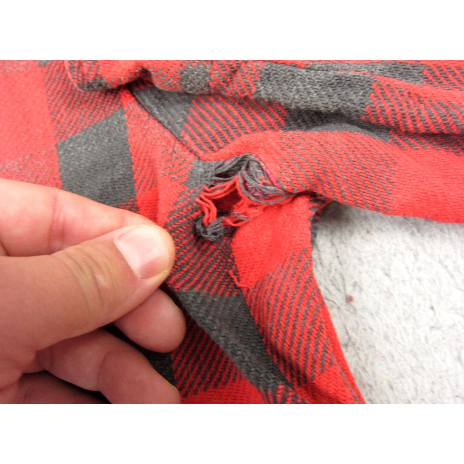 JCPenney VINTAGE JC Penney Shirt Mens Large Red Plaid Flannel 60s 70s USA Size US L / EU 52-54 / 3 - 6 Thumbnail