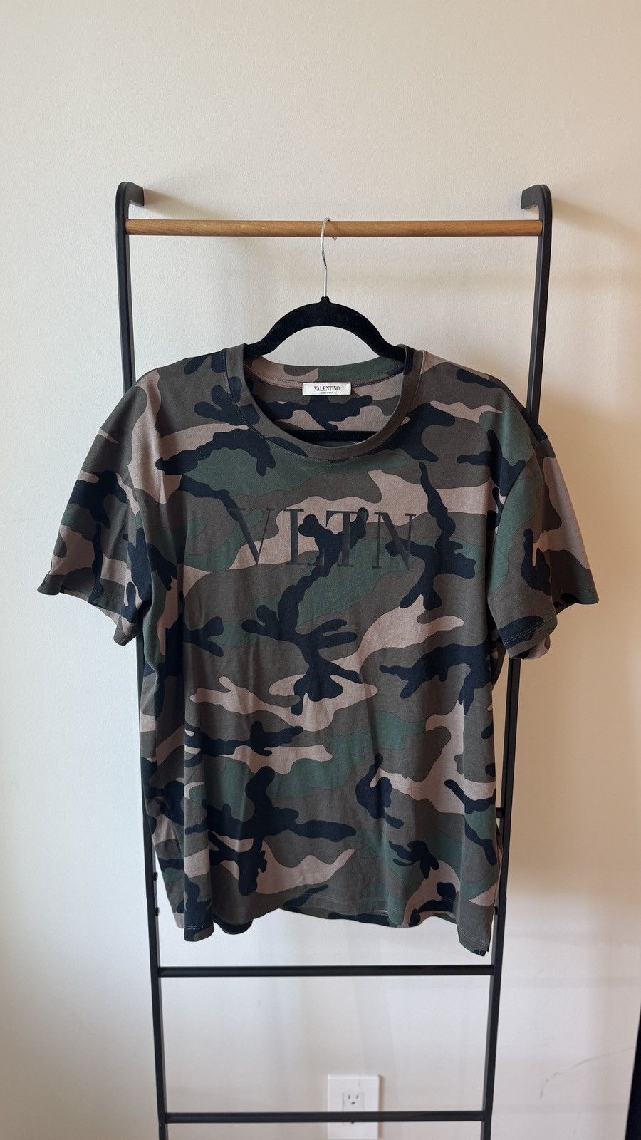 Valentino Valentino Green Camouflage VLTN Print Tee Size US M / EU 48-50 / 2 - 1 Thumbnail