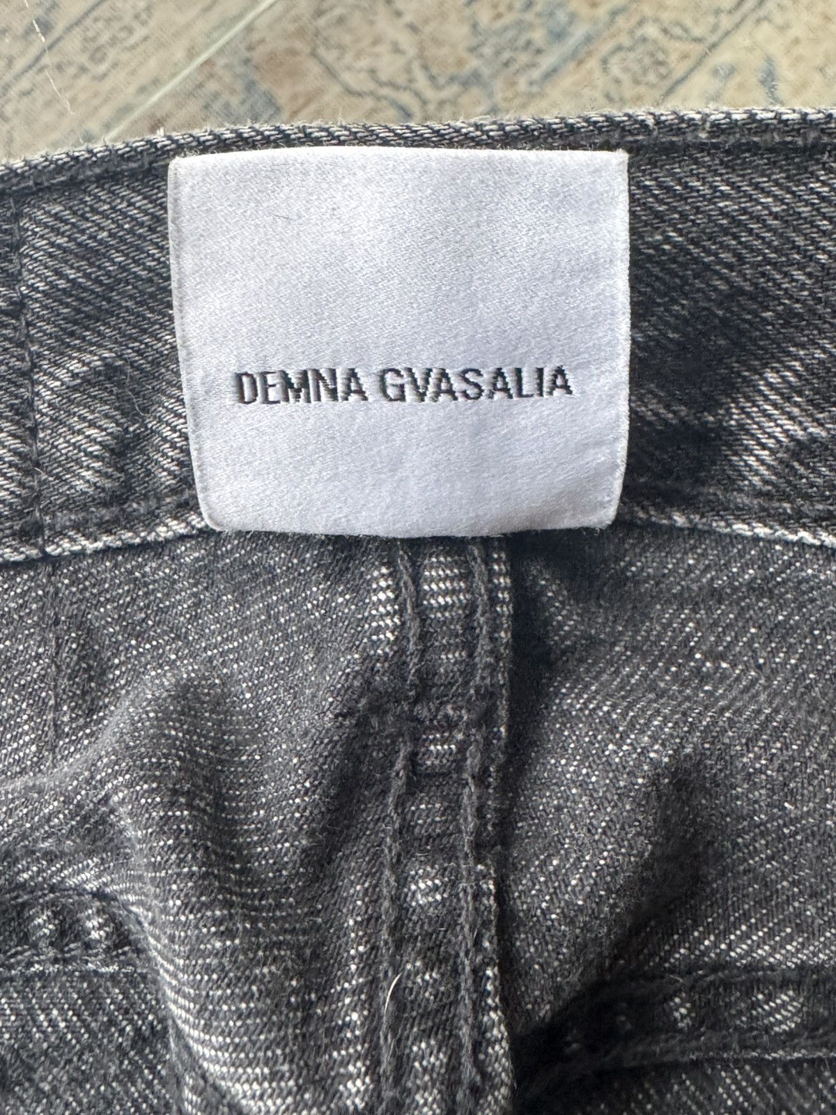 Vetements Vetements x Levi’s “615” Assymetrical Denim AW19 Size US 30 / EU 46 - 20 Thumbnail