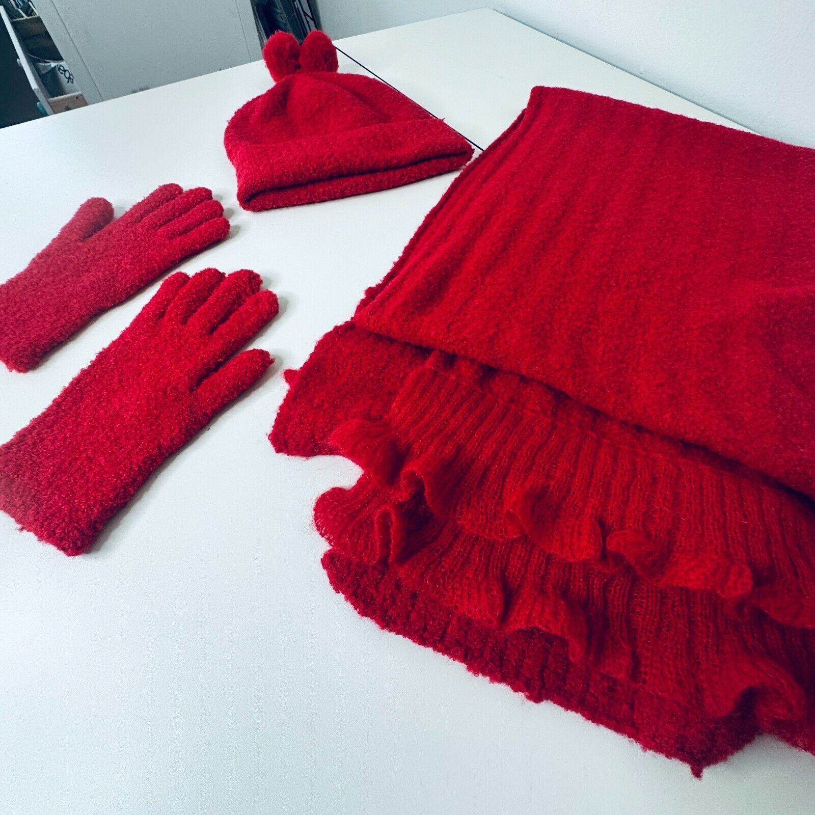 Other NWOT Moda Intl Red Ribbed Hat Scarf Gloves Set Pom Poms OS Size ONE SIZE - 6 Thumbnail