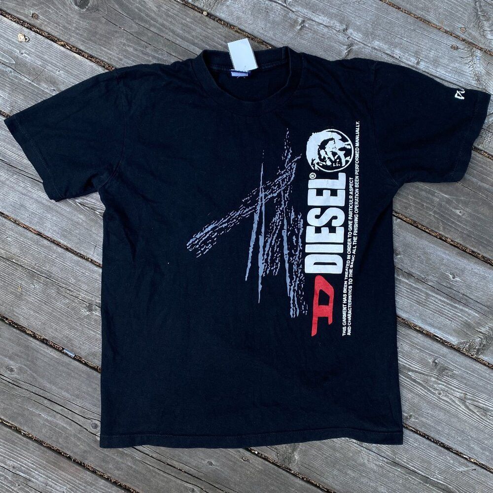 Diesel Vintage 90s Diesel Streetwear Big Logo T Shirt Medium Black Size US M / EU 48-50 / 2 - 1 Thumbnail