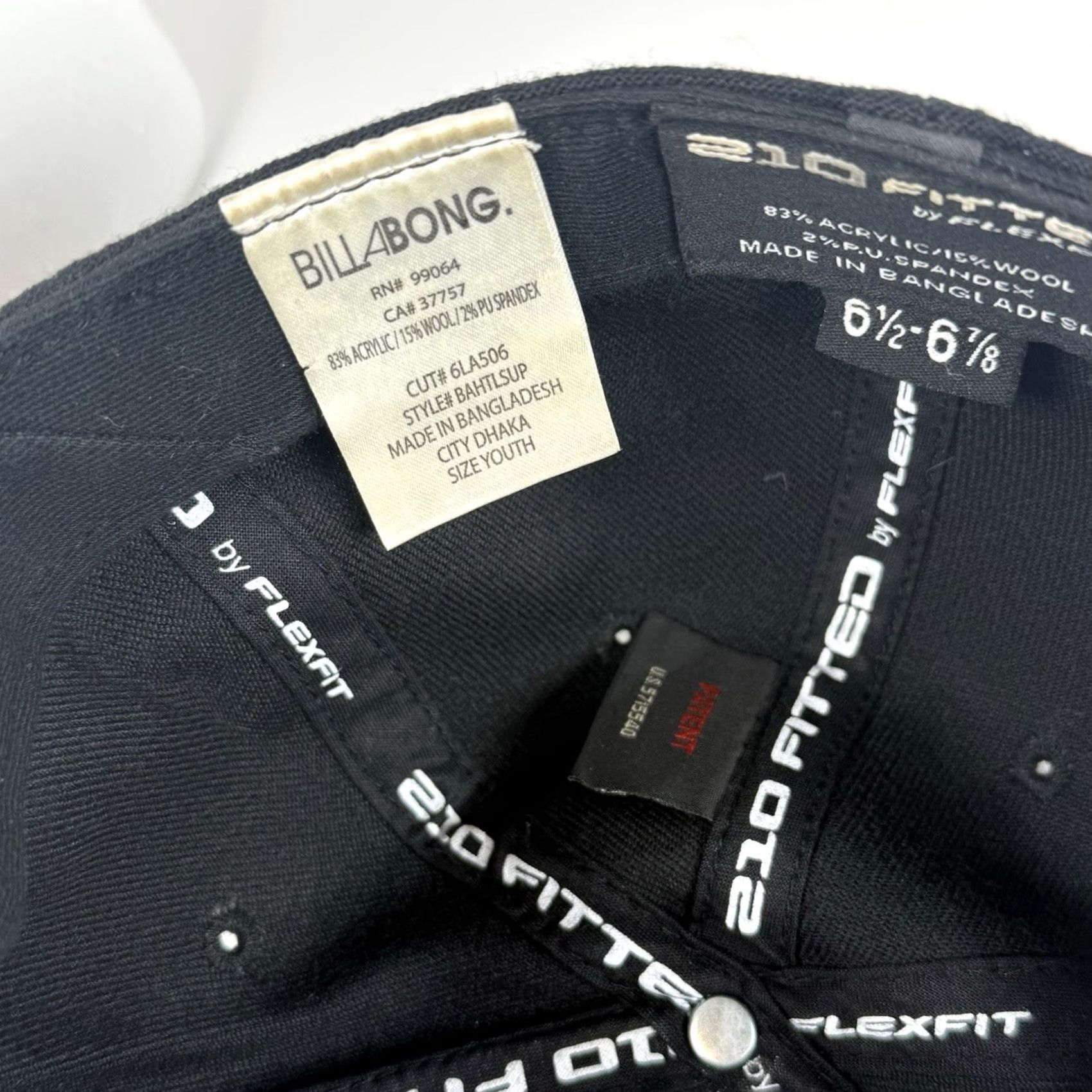 Vintage VINTAGE Billabong Flexfit 210 Hat 6 1/2 Black Baseball Cap Men Adults 6 1/2- 67/8 Surf Skate Size ONE SIZE - 7 Thumbnail