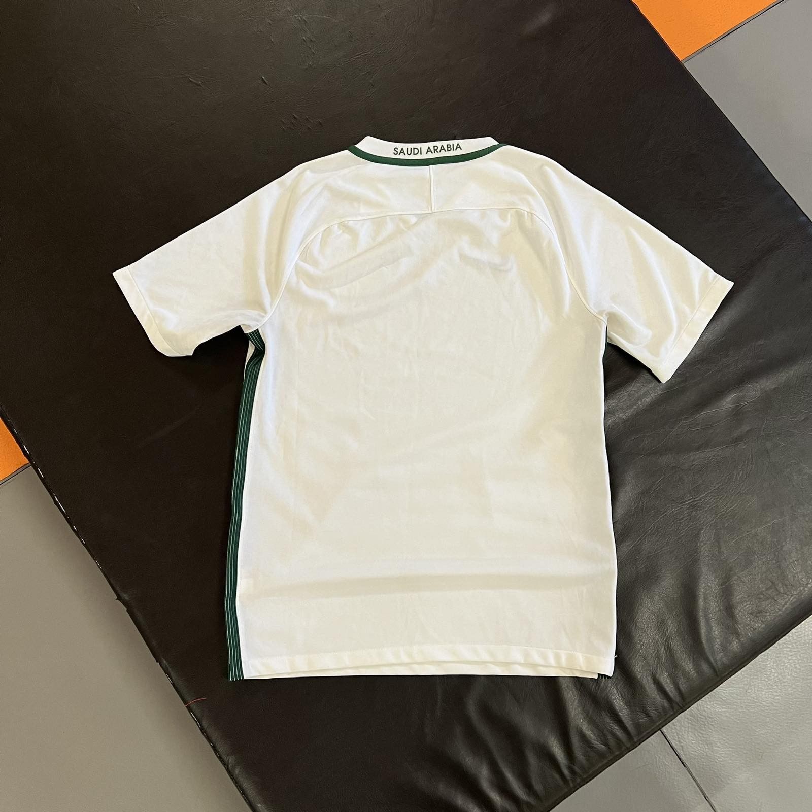 Nike Saudi Arabia Nike Home Shirt Kit Jersey Riyadh Jeddah Sz S Size US S / EU 44-46 / 1 - 2 Thumbnail