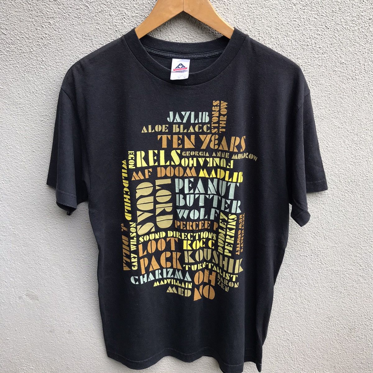 Rap Tees Vintage STONES THROW records rap tee MF Doom J dilla Size US M / EU 48-50 / 2 - 2 Thumbnail