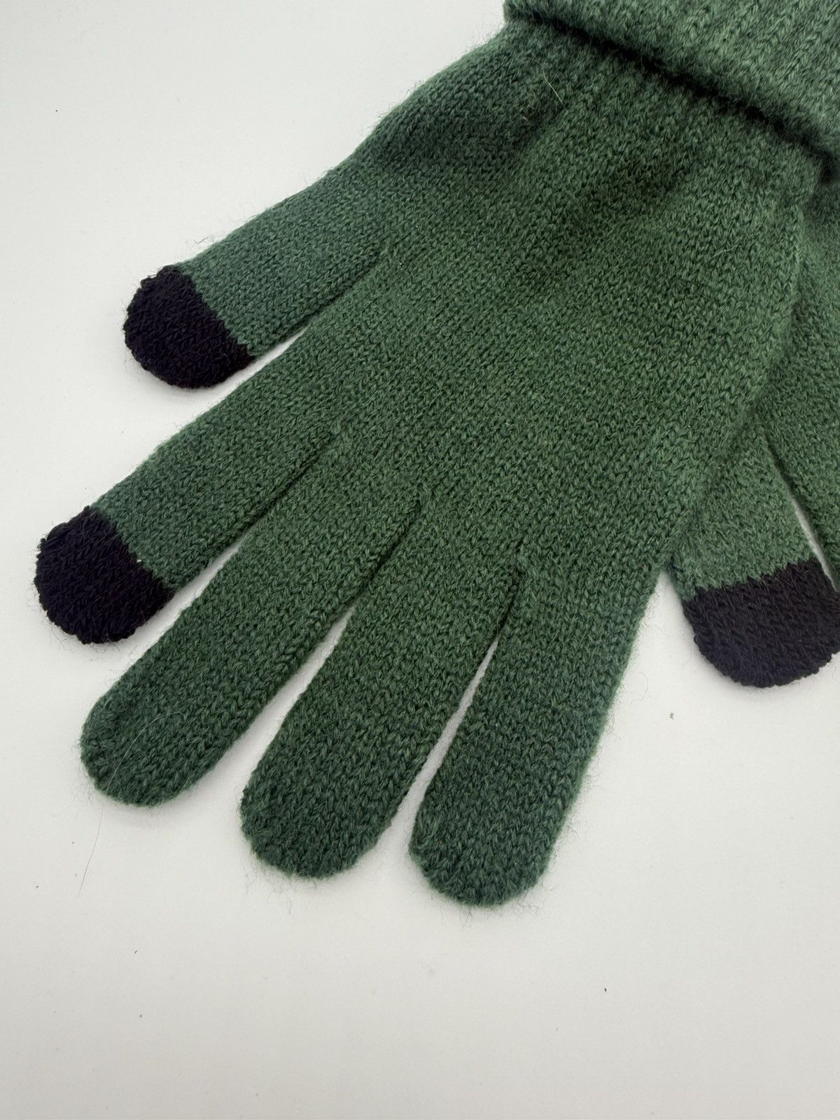 Disney Disney Parks Tech Gloves Mickey Mouse Rhinestone Green Size ONE SIZE - 2 Thumbnail