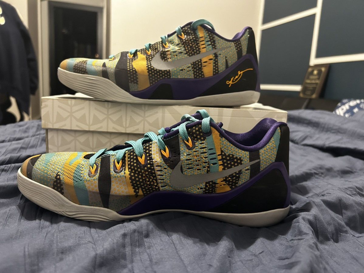 Nike Kobe 9 EM unleashed Size US 10 / EU 43 - 2 Thumbnail