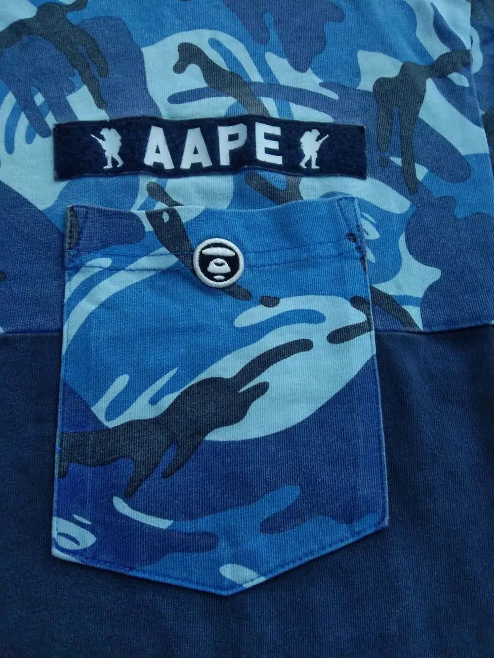 Aape A BATHING AAPE SINGLE POCKET T-SHIRT Size US XL / EU 56 / 4 - 6 Thumbnail
