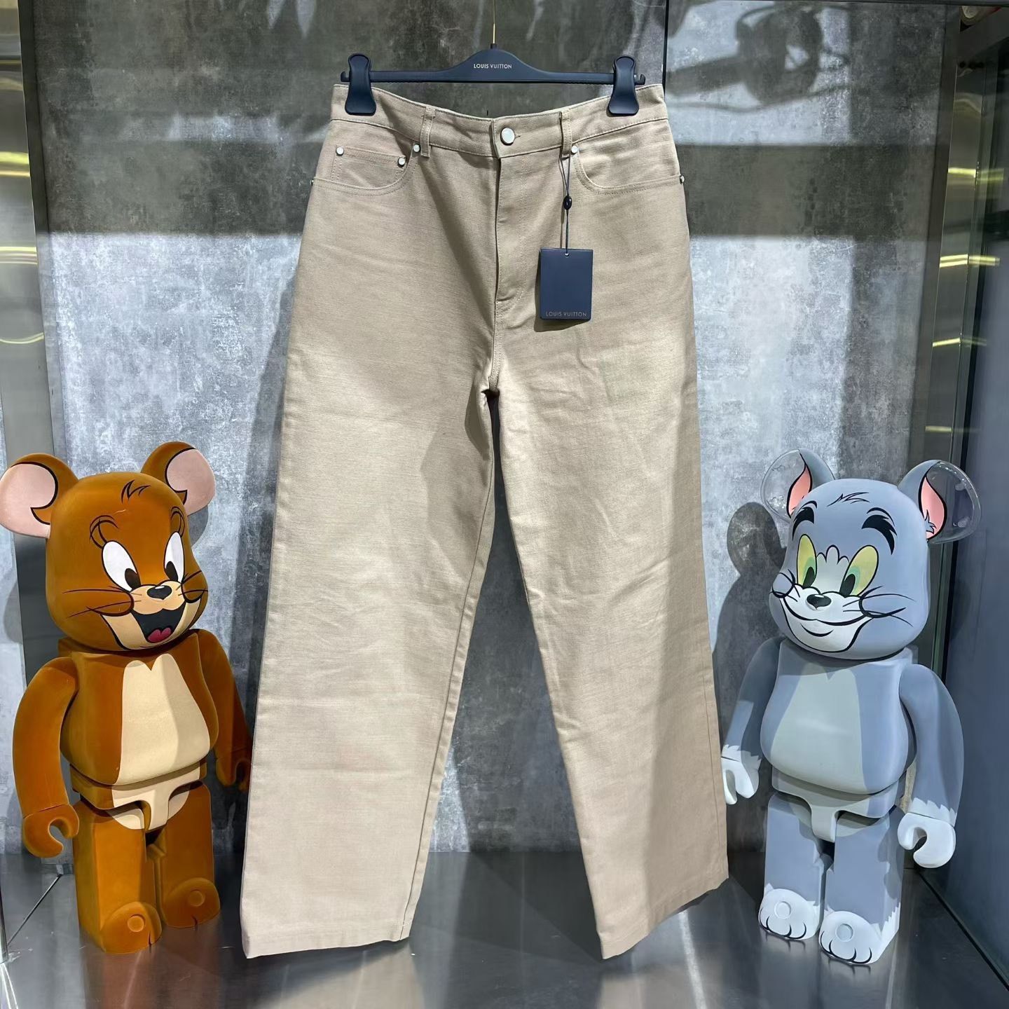 Louis Vuitton Louis Vuitton Collab Casual Pants 32 Men Size US 32 / EU 48 - 1 Thumbnail