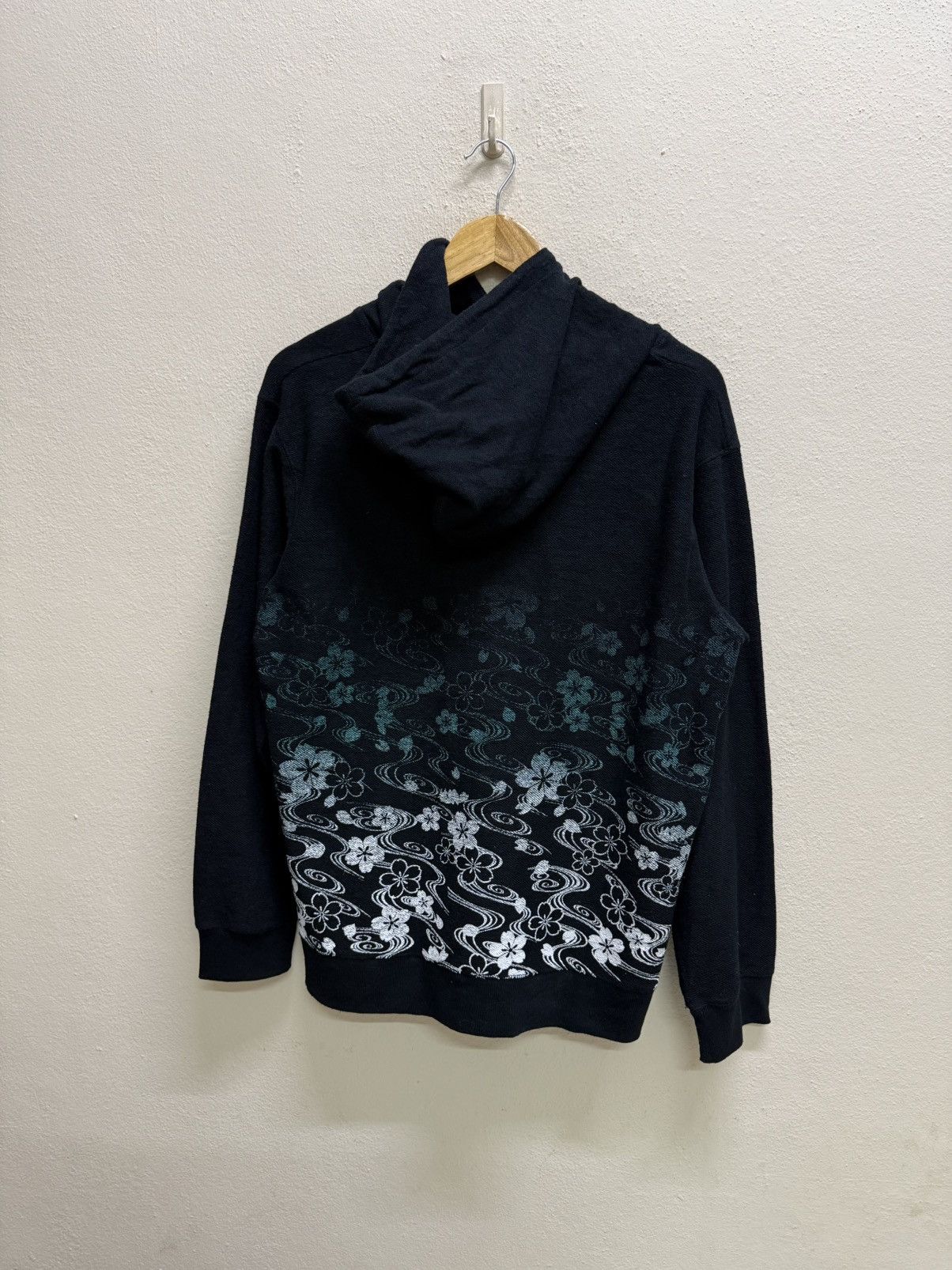 Japanese Brand Japanese Sakura Overprint Pullover Sweater Hoodie Size US M / EU 48-50 / 2 - 14 Thumbnail