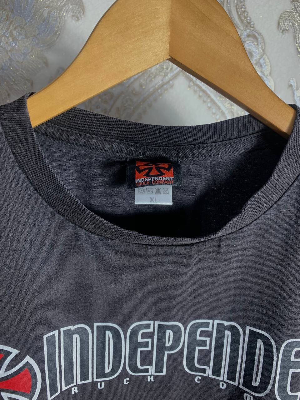 Independent Truck Co. VINTAGE INDEPENDENT TRUCK COMPANY SKATEBOARD CASUAL Y2K 90s Size US XL / EU 56 / 4 - 3 Thumbnail