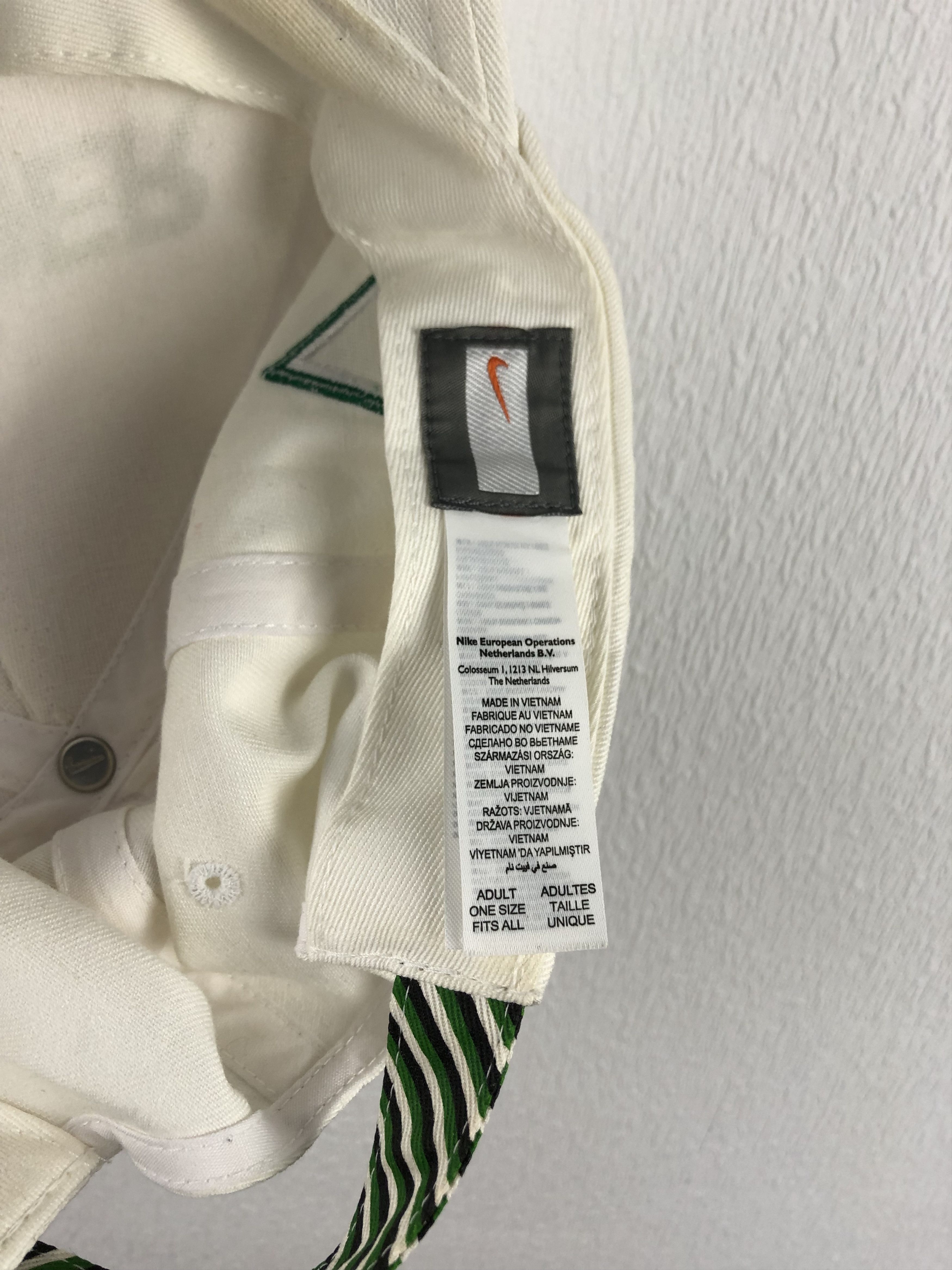 Nike Vintage Nike Werder Bremen Football Cap Hat Soccer White Size ONE SIZE - 7 Thumbnail