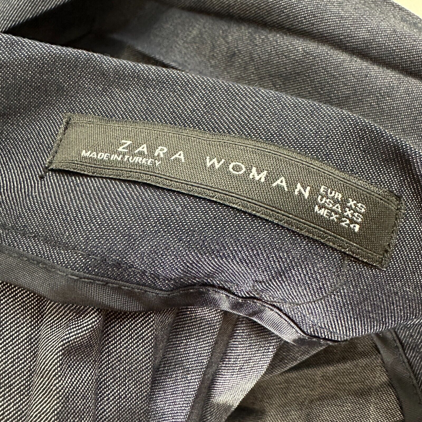 Zara Zara Dark Blue Box Pleat Denim Look Midi Skirt Side Zip XS Size 25" / US 0 / IT 36 - 6 Thumbnail