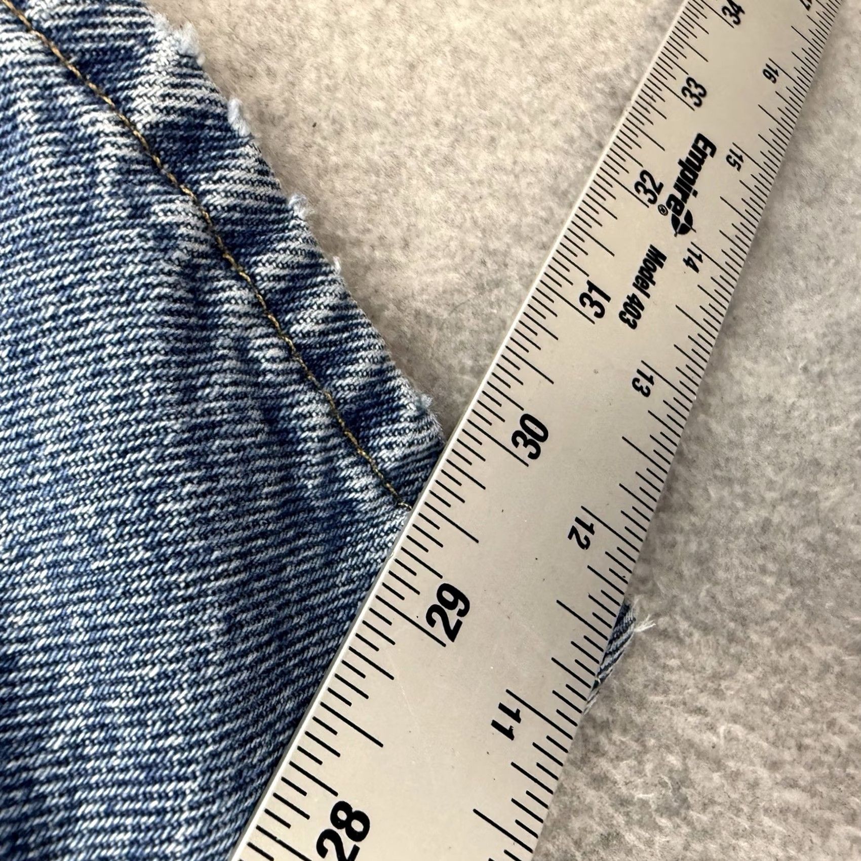 Vintage VINTAGE L.L. Bean Jeans Mens 33x30 Blue Classic Fit Denim Cotton Workwear Plaid Lined Insulated Size US 33 - 6 Thumbnail